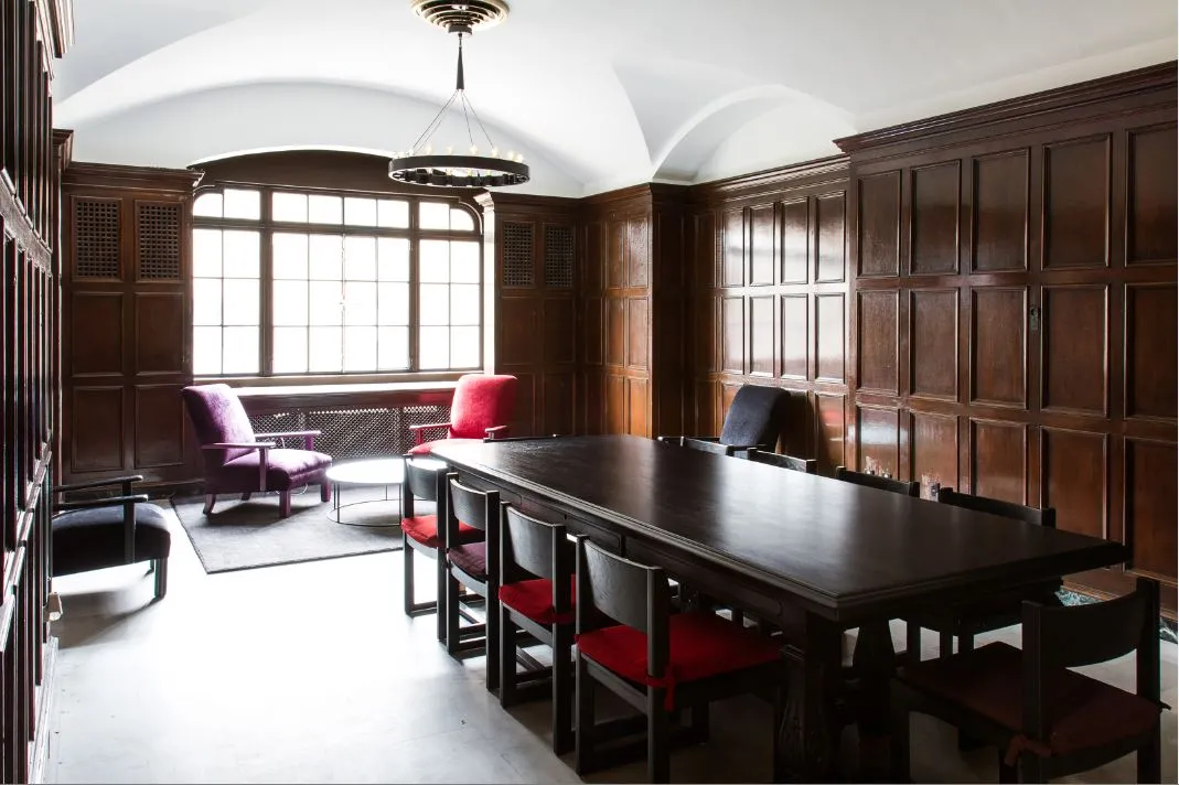 Shoreland Apartments