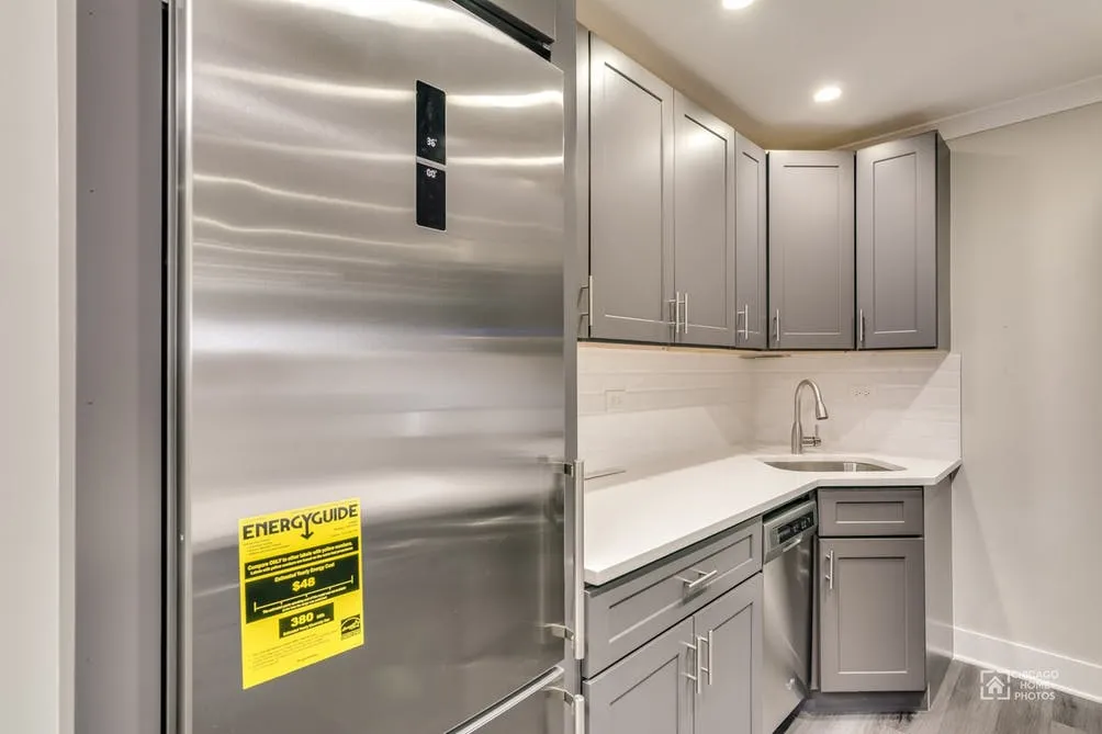 Irresistible Location (half block from water)