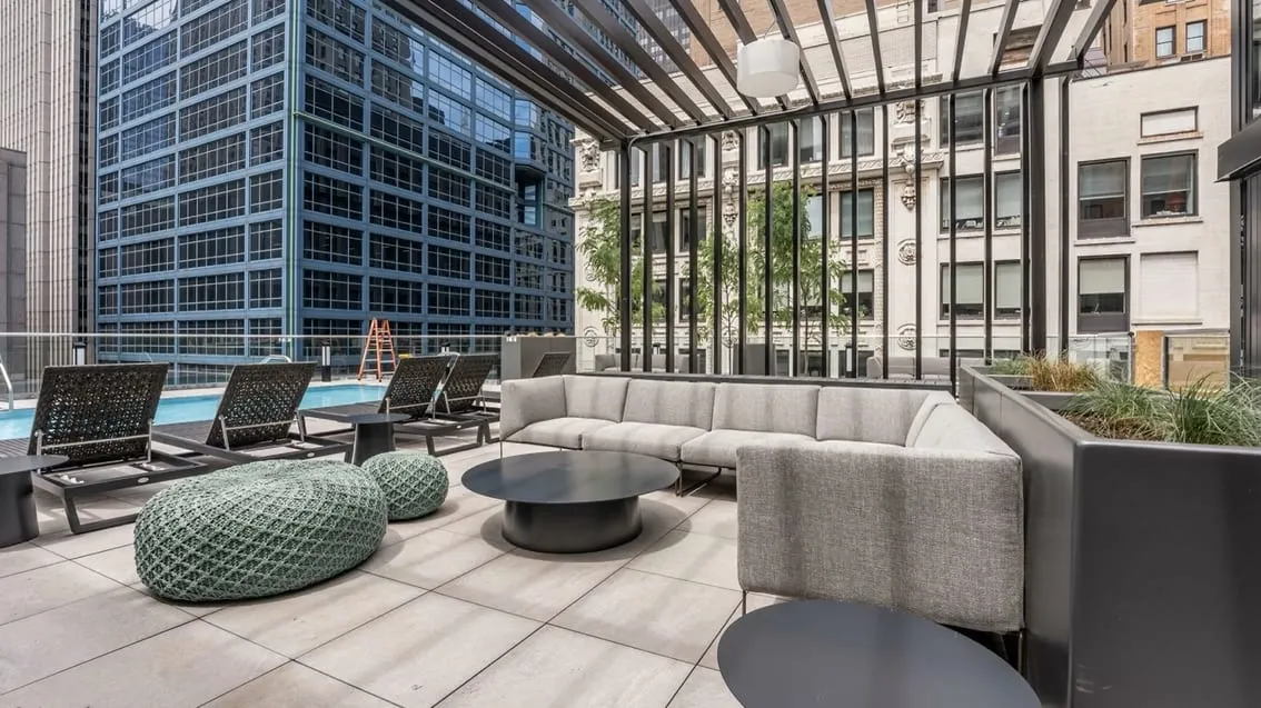 Millennium on LaSalle Apartments in Chciago Loop