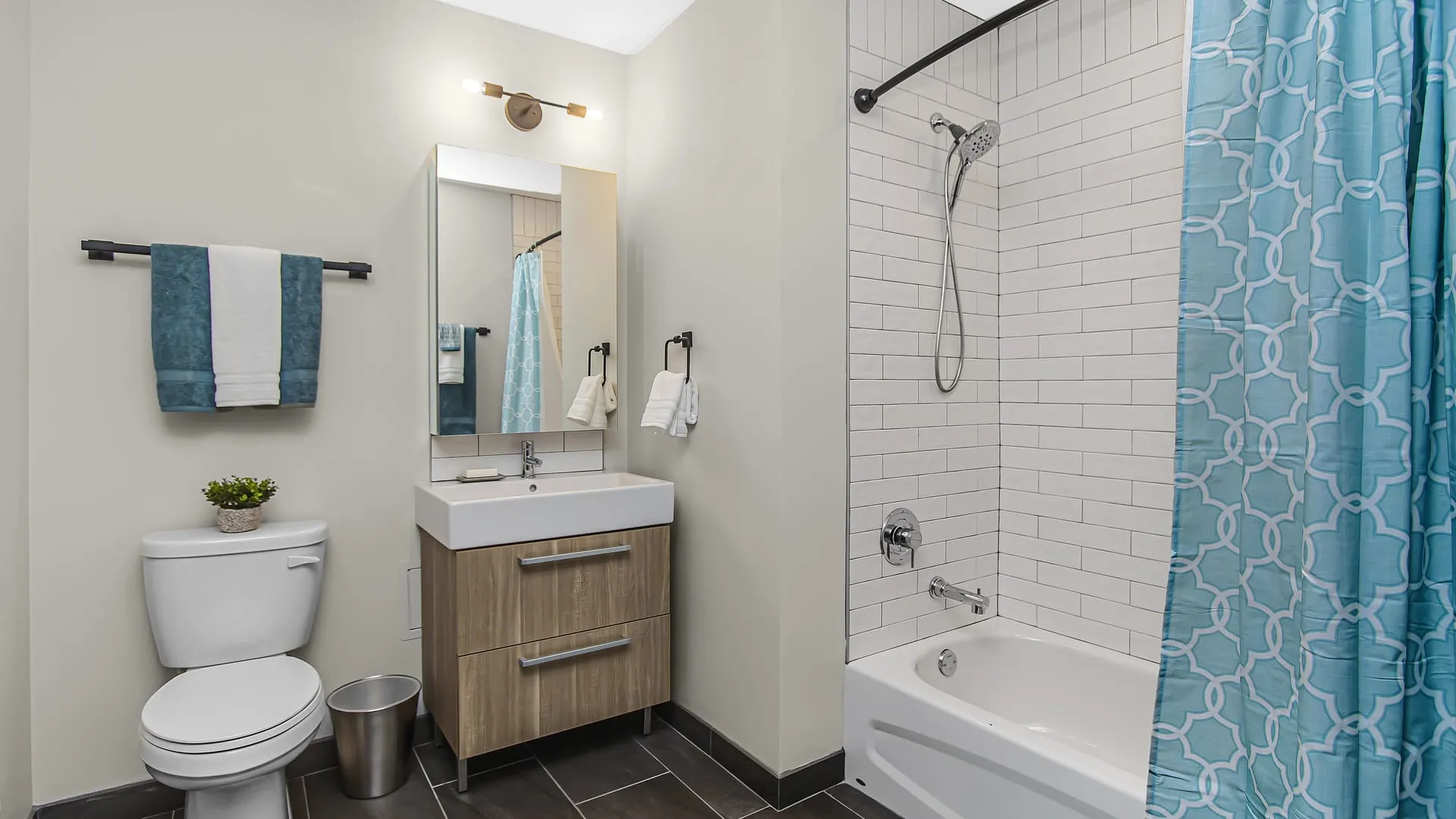 Millennium on LaSalle Apartments in Chciago Loop