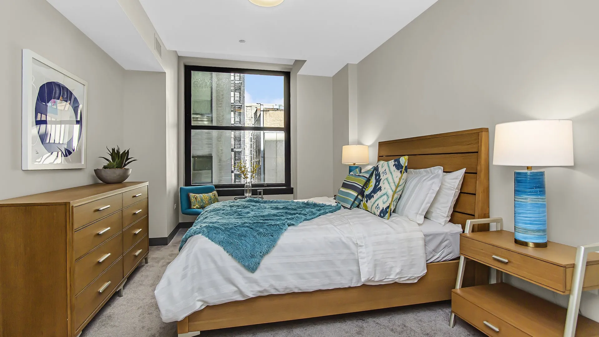 Millennium on LaSalle Apartments in Chciago Loop