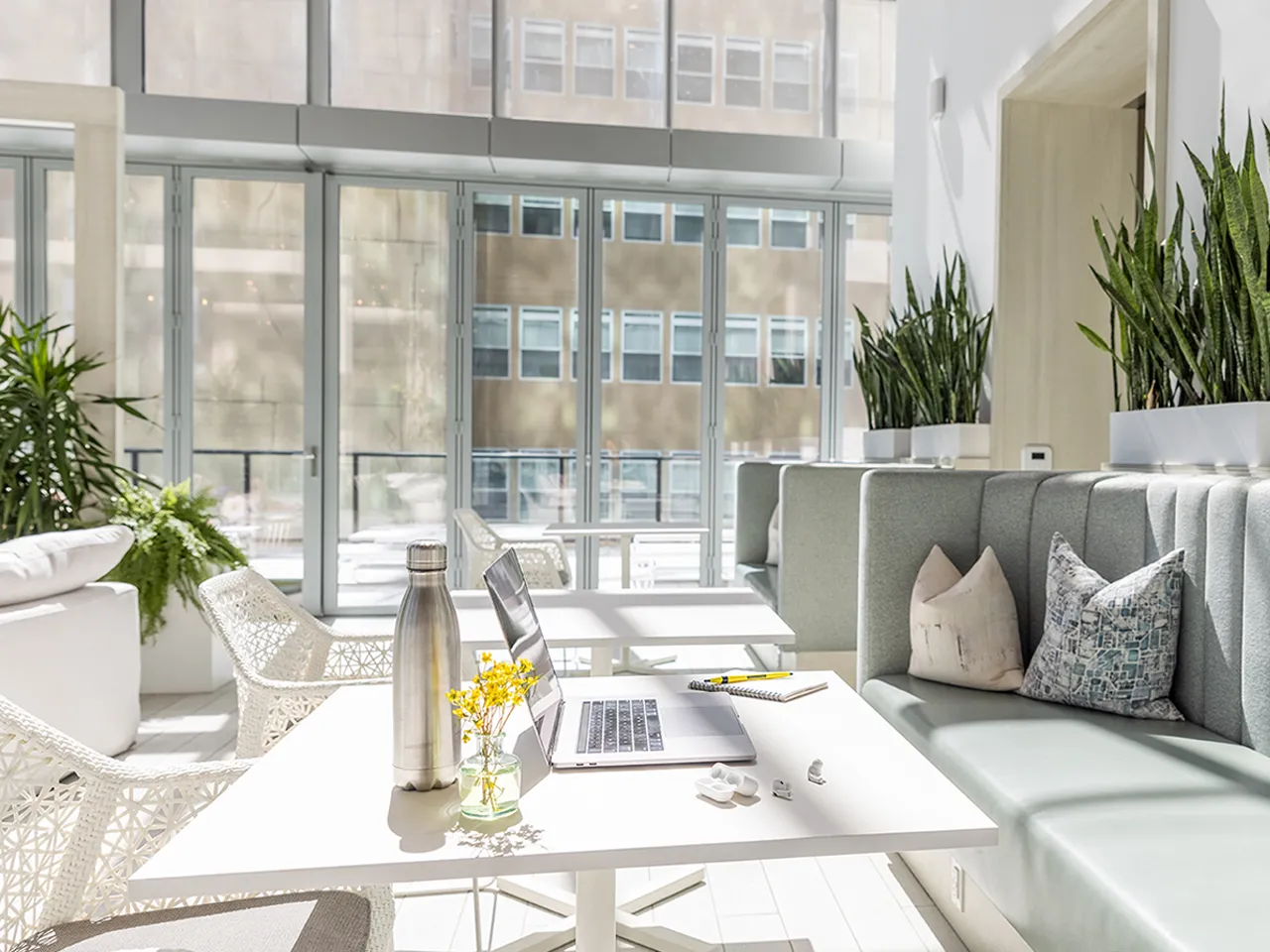 Sentral Michigan Avenue Apartments