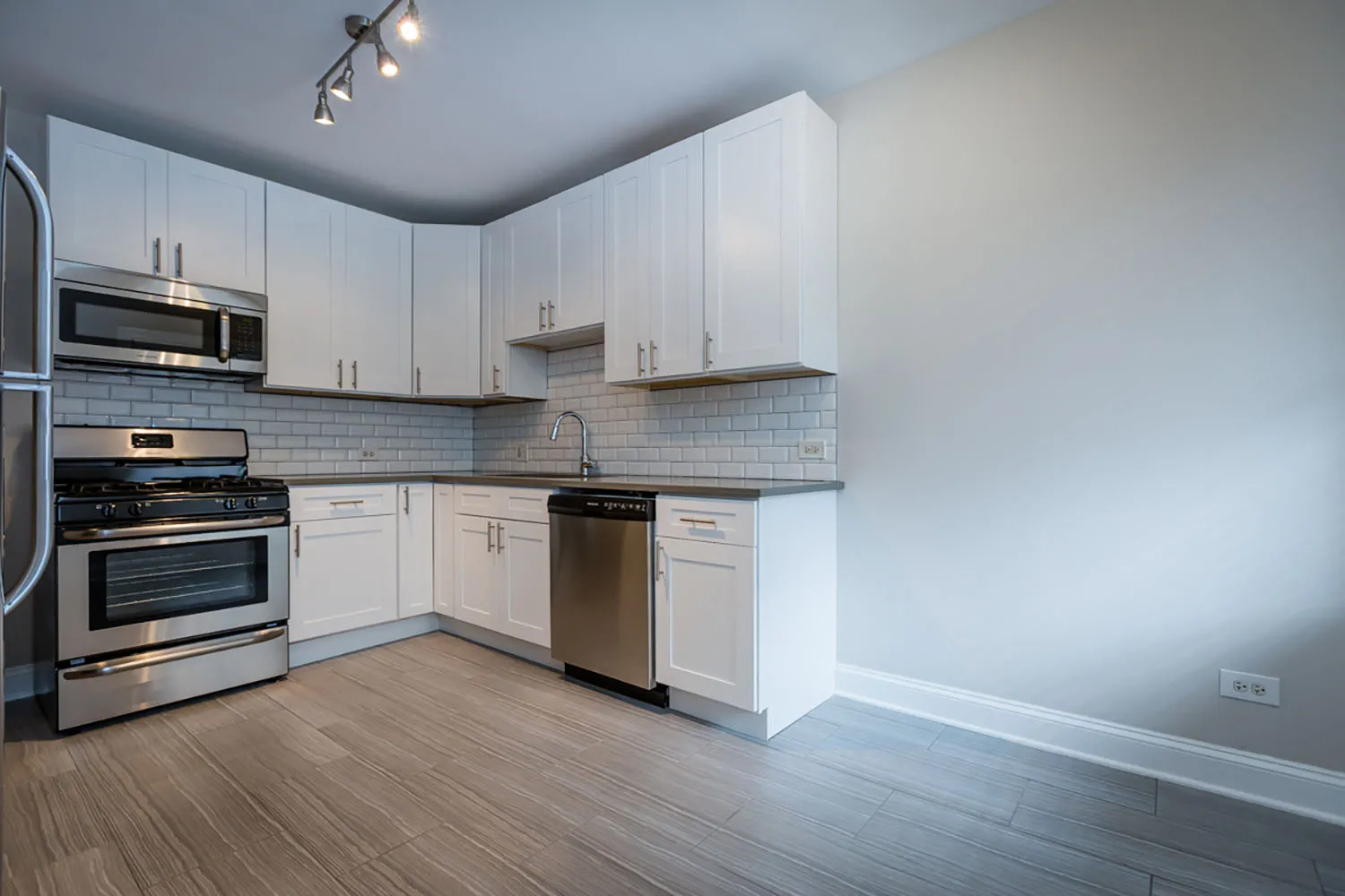 1321 E. 57th St Apartments