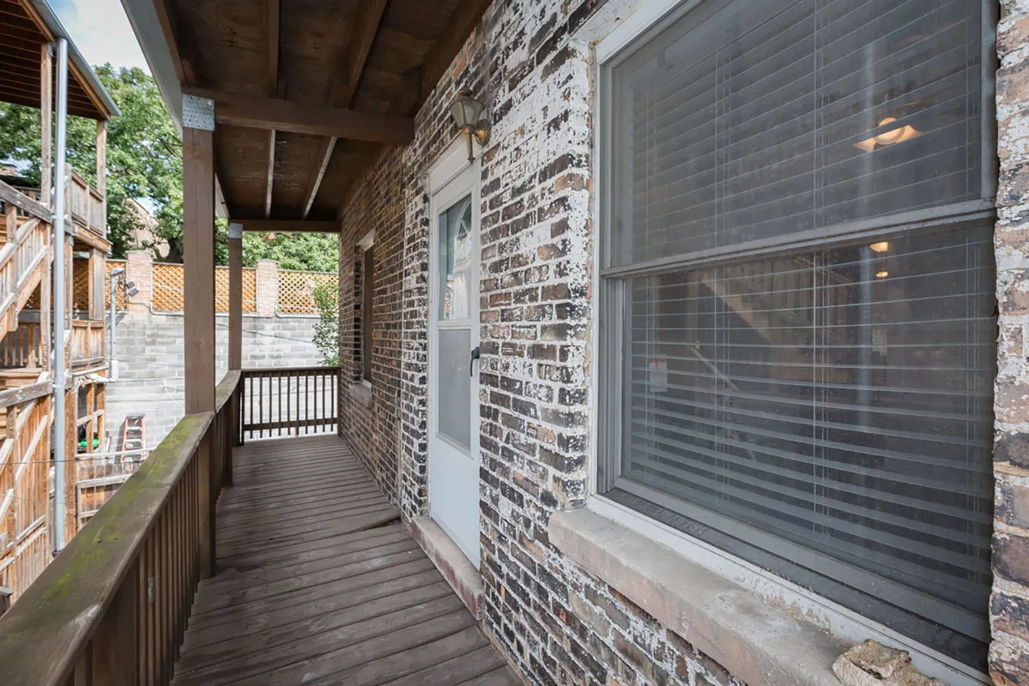 1321 E. 57th St Apartments