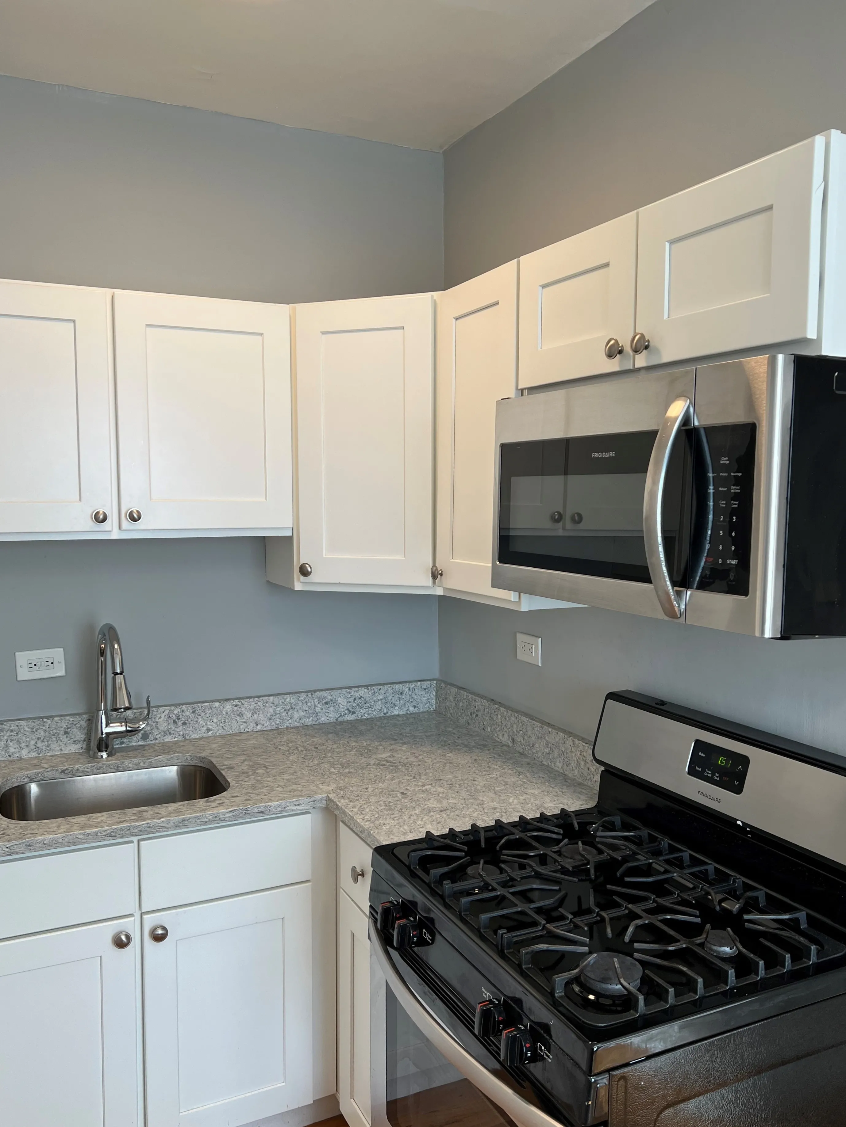 5736-52 S. Stony Island Apartments