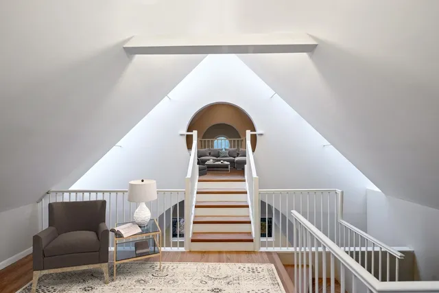 1014 W OAKDALE AVE 60657-1014 W Oakdale-Chicago-IL