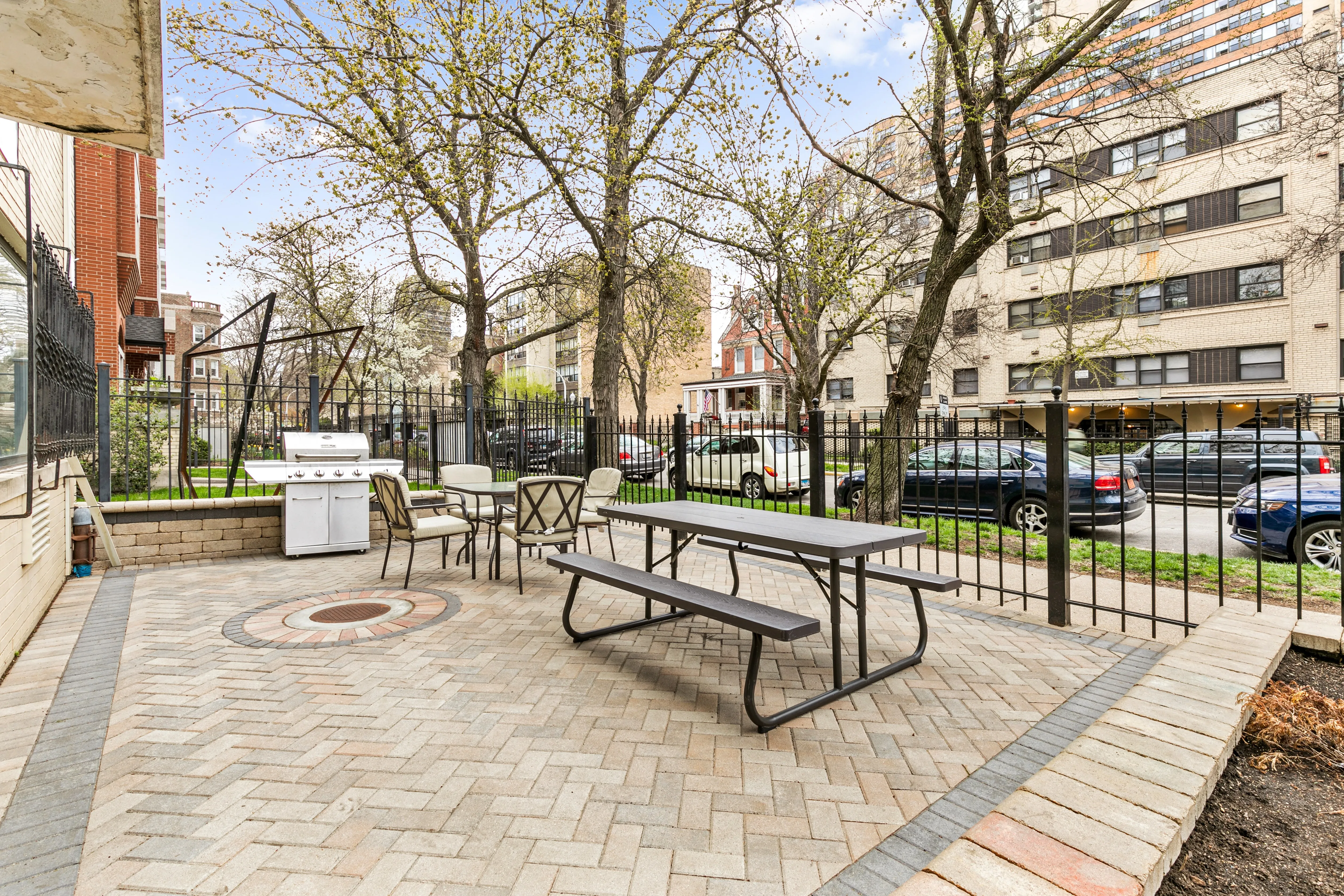 Kenmore Place Apartments