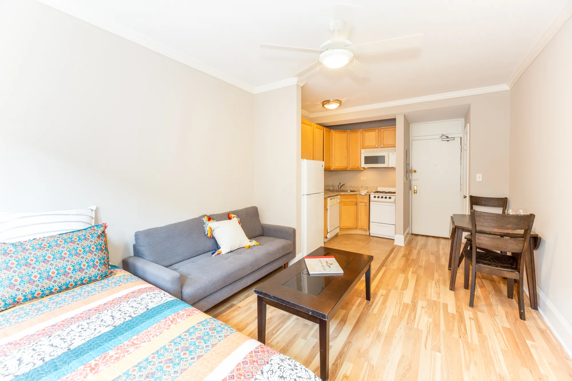 517 W. Oakdale Apartments