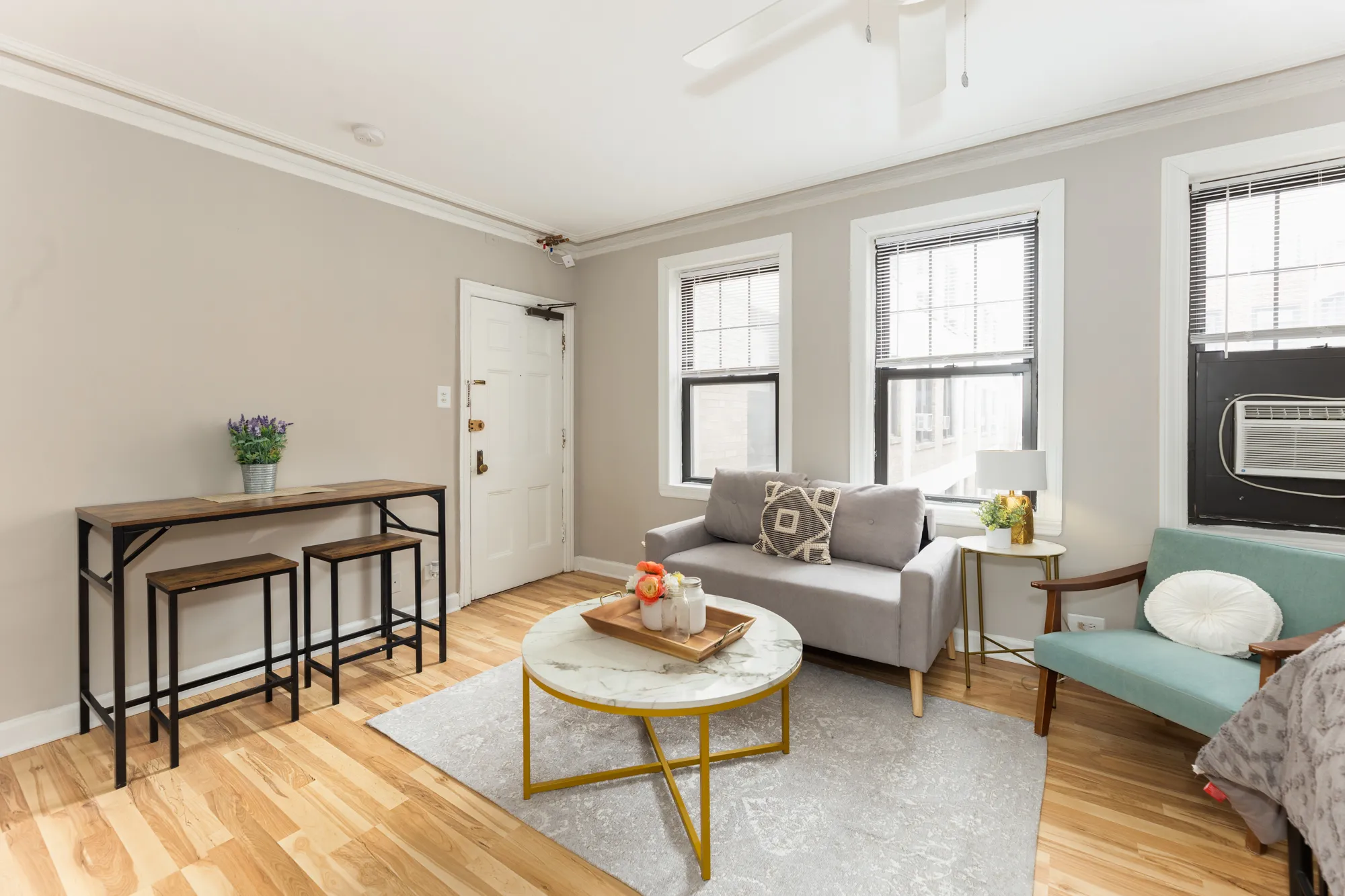 451 W. Wrightwood Apartments