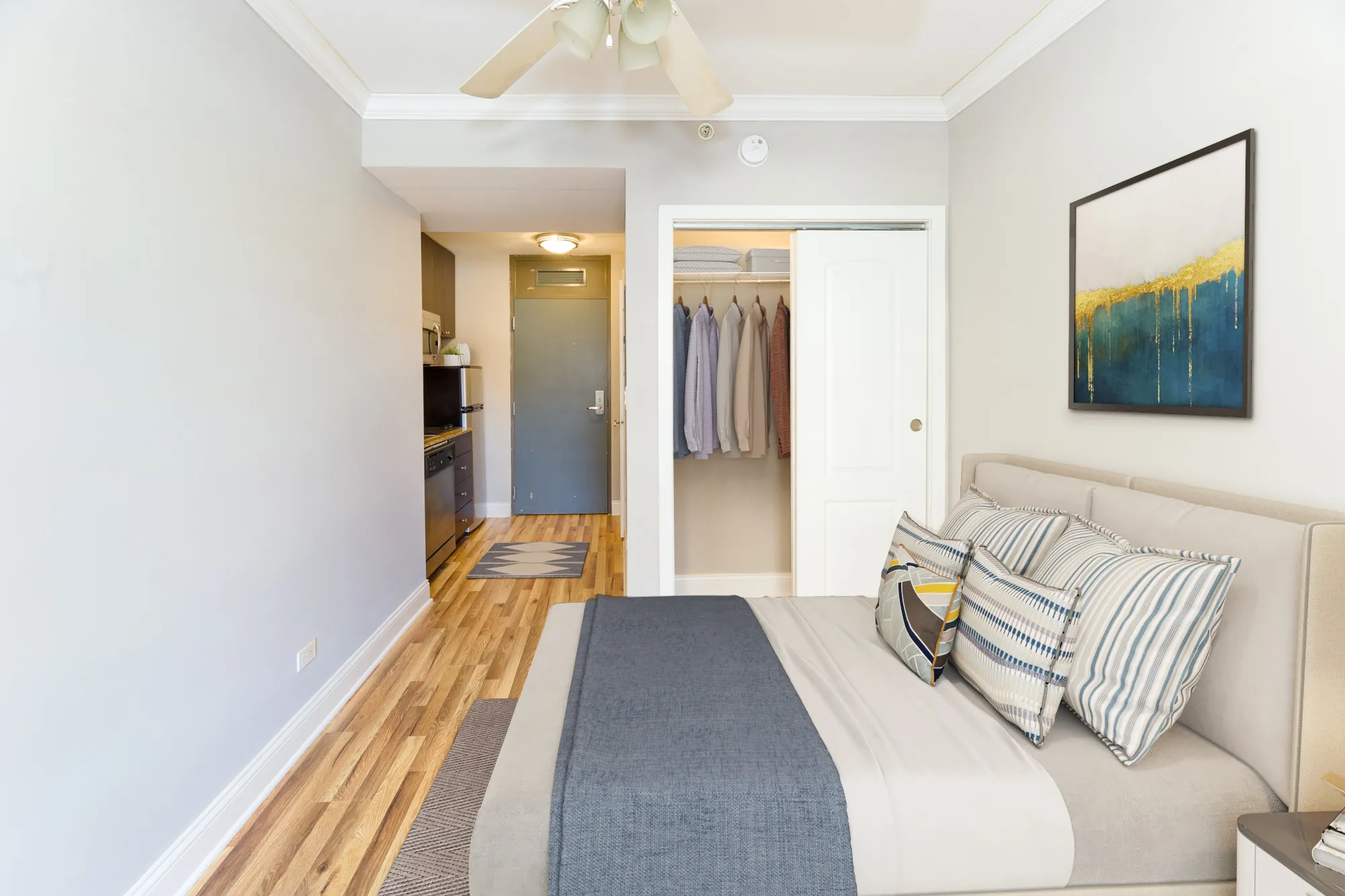 424 West Diversey Apartments