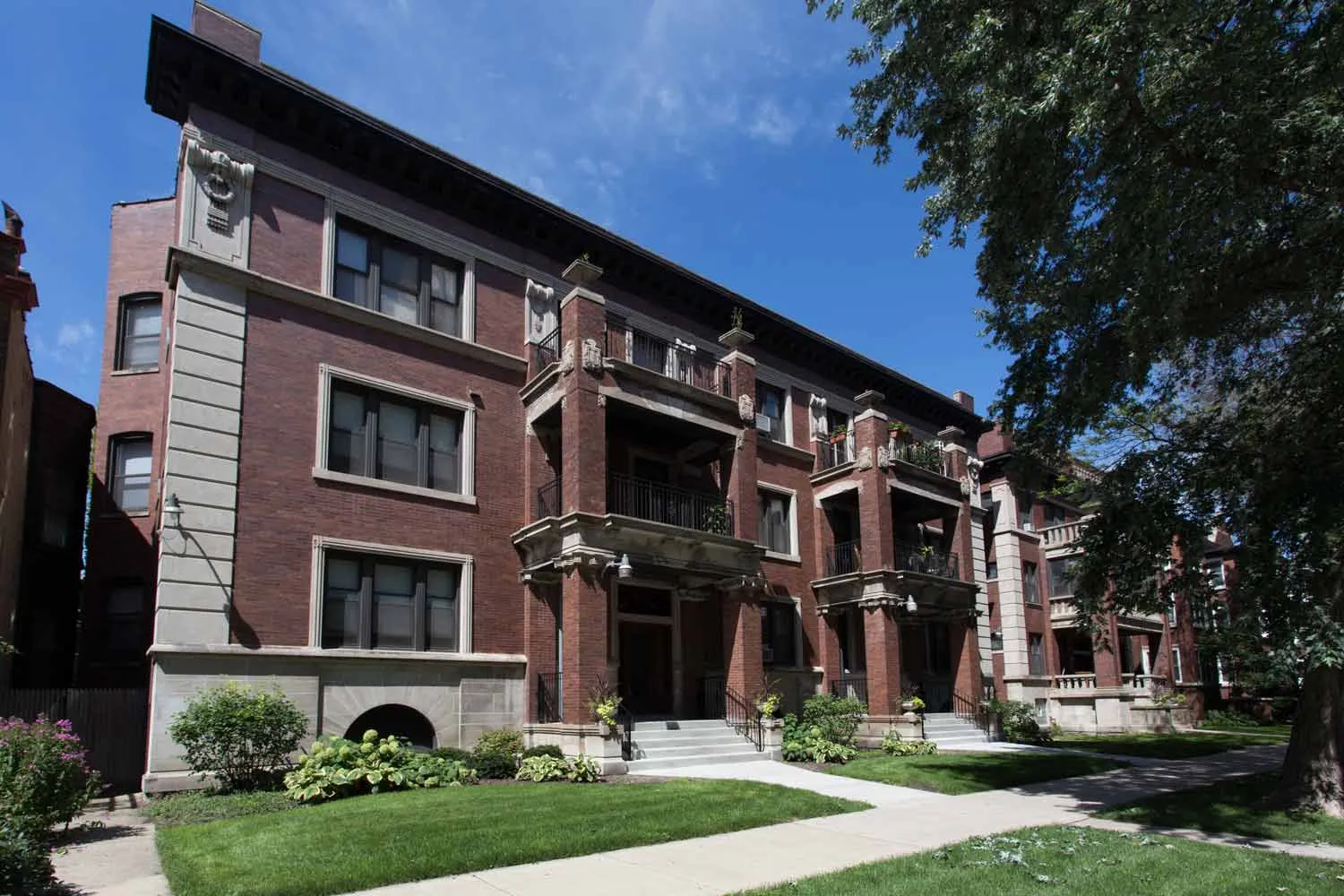 5474-5480 S HYDE PARK BLVD 60615-5474-5480 South Hyde Park-Chicago-IL