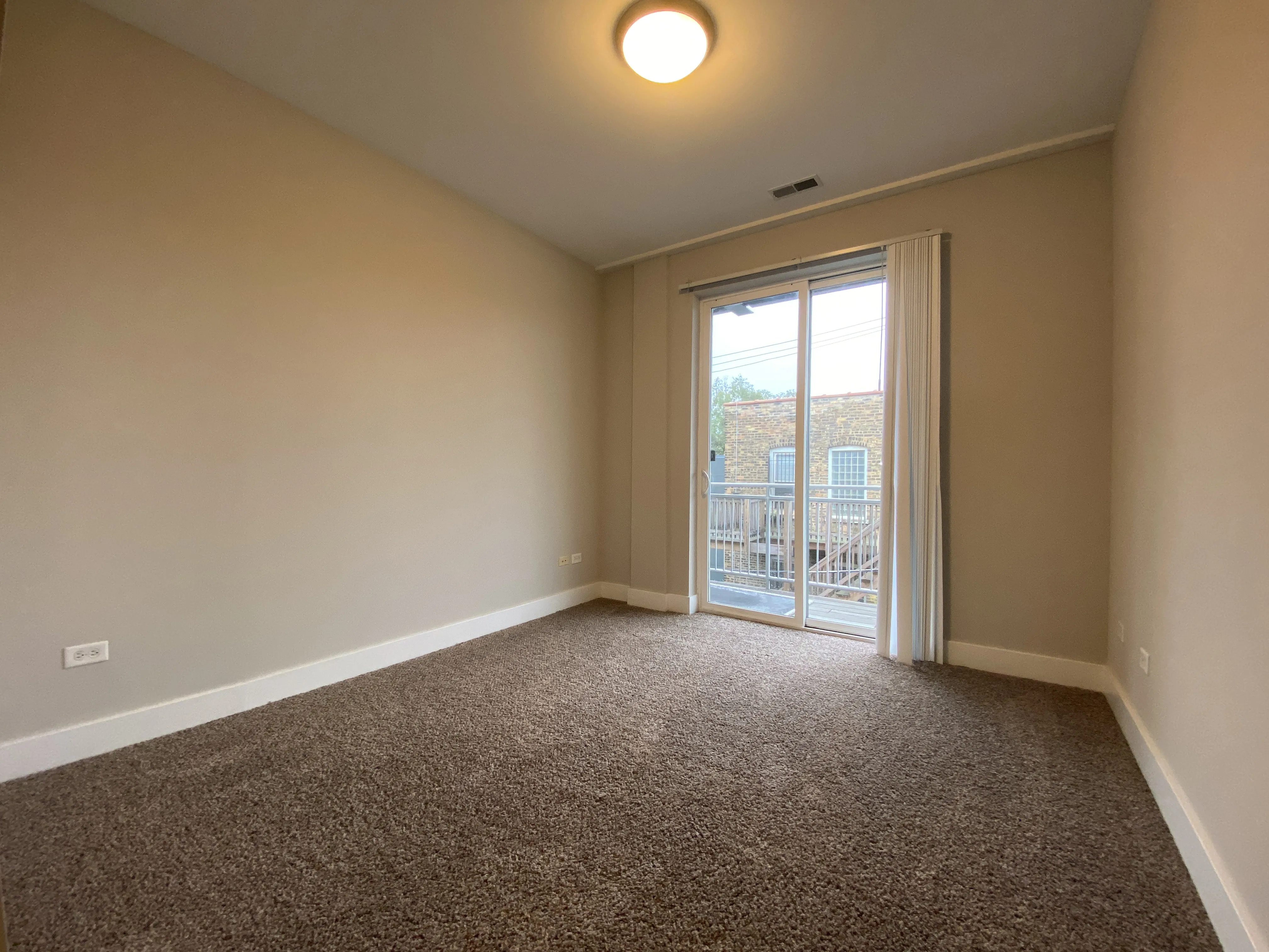 Bucktown Station Apartments