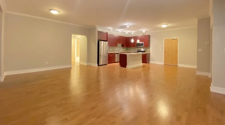 Bucktown Station Apartments