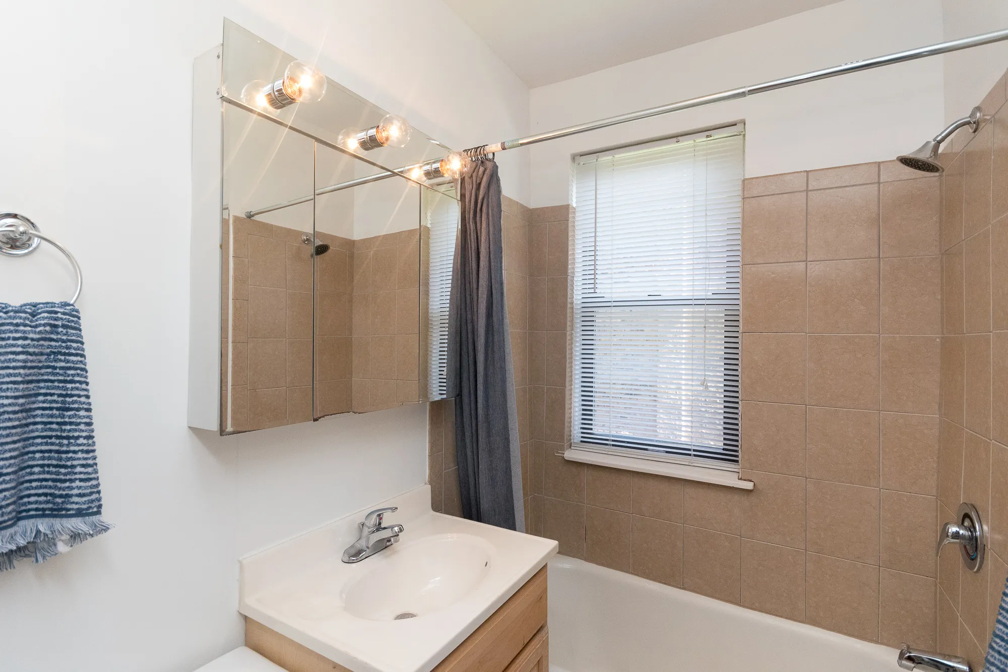 1837 W. Patterson Apartments