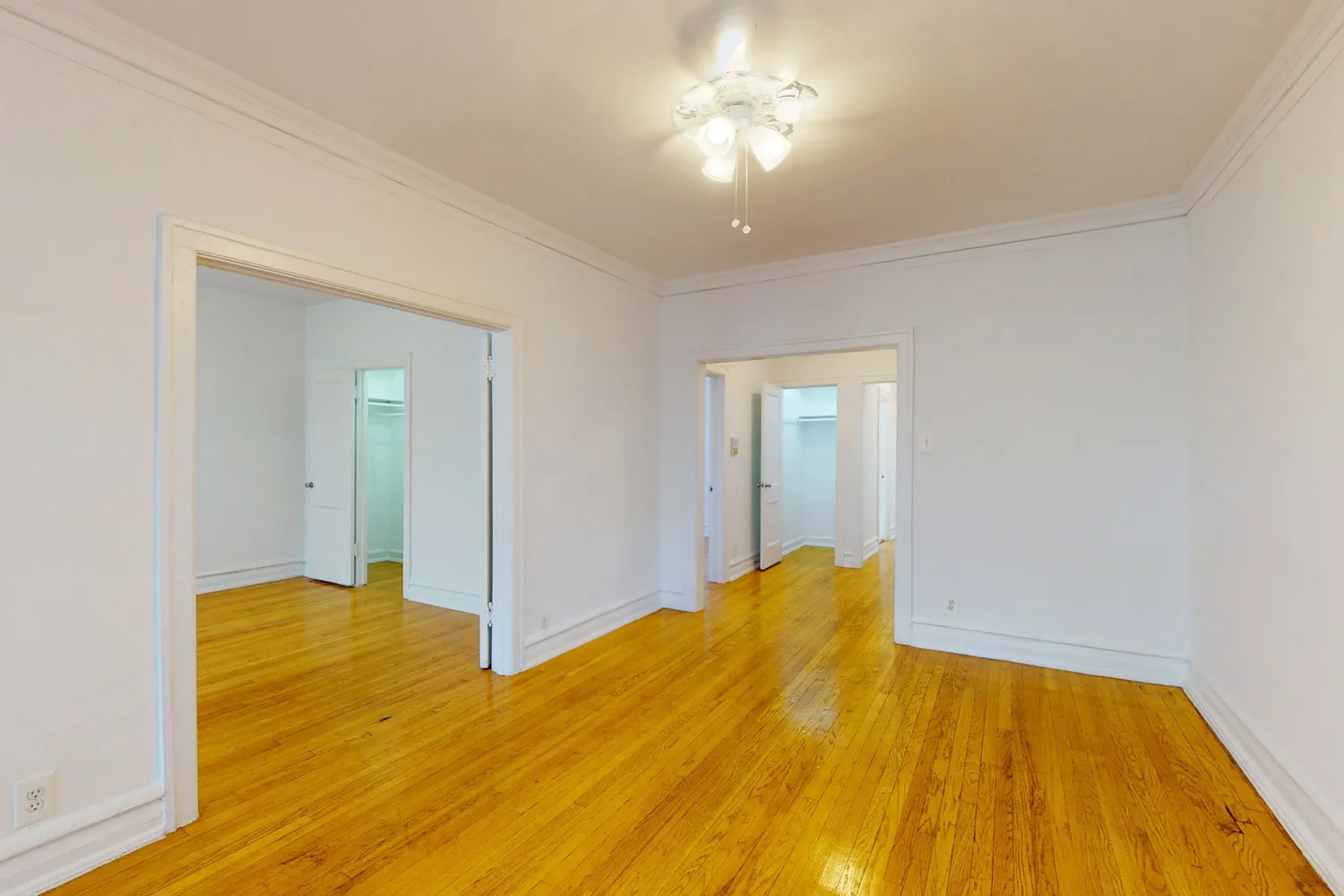 5300-5308 S. Greenwood Apartments