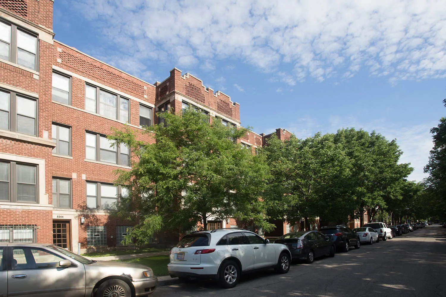 5234-5244 S. Ingleside Apartments