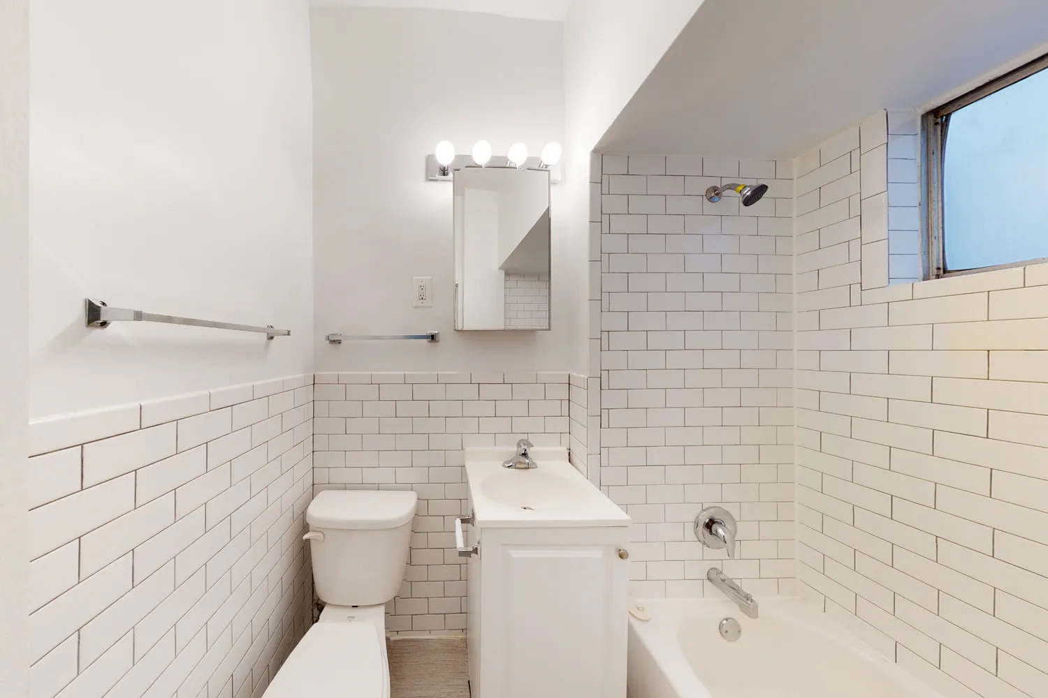 5401-5403 S. Woodlawn Avenue Apartments