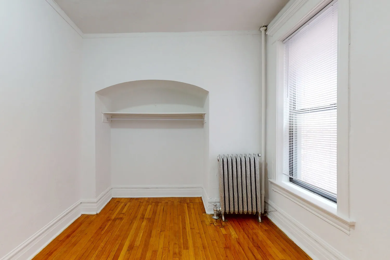 5401-5403 S. Woodlawn Avenue Apartments