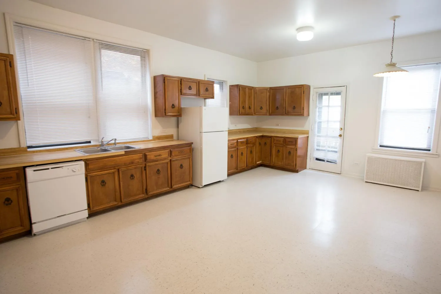 5468 S Hyde Park Blvd Apartments