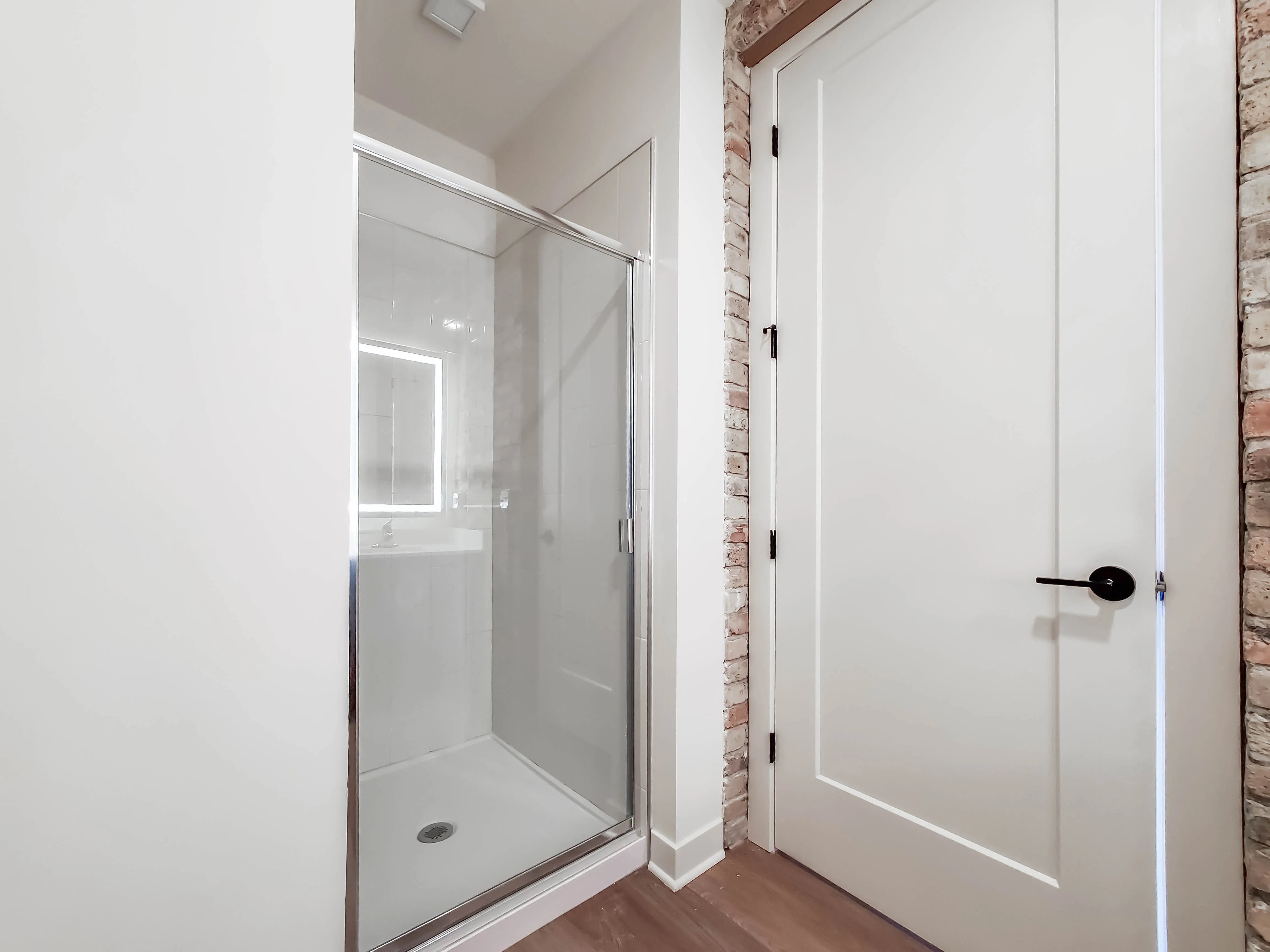 Wolcott Loft Apartments in East Village, Chicago