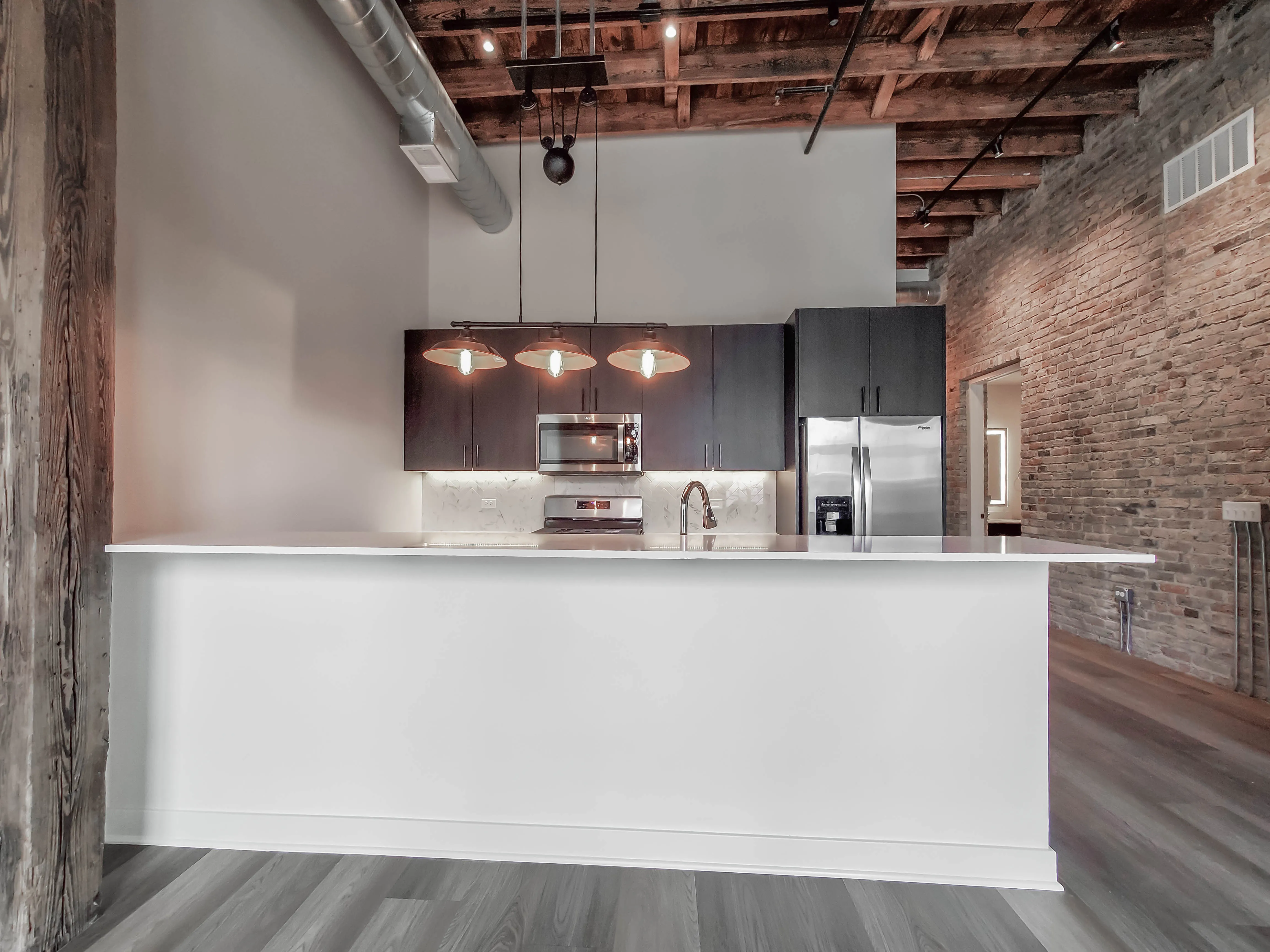 Wolcott Loft Apartments in East Village, Chicago