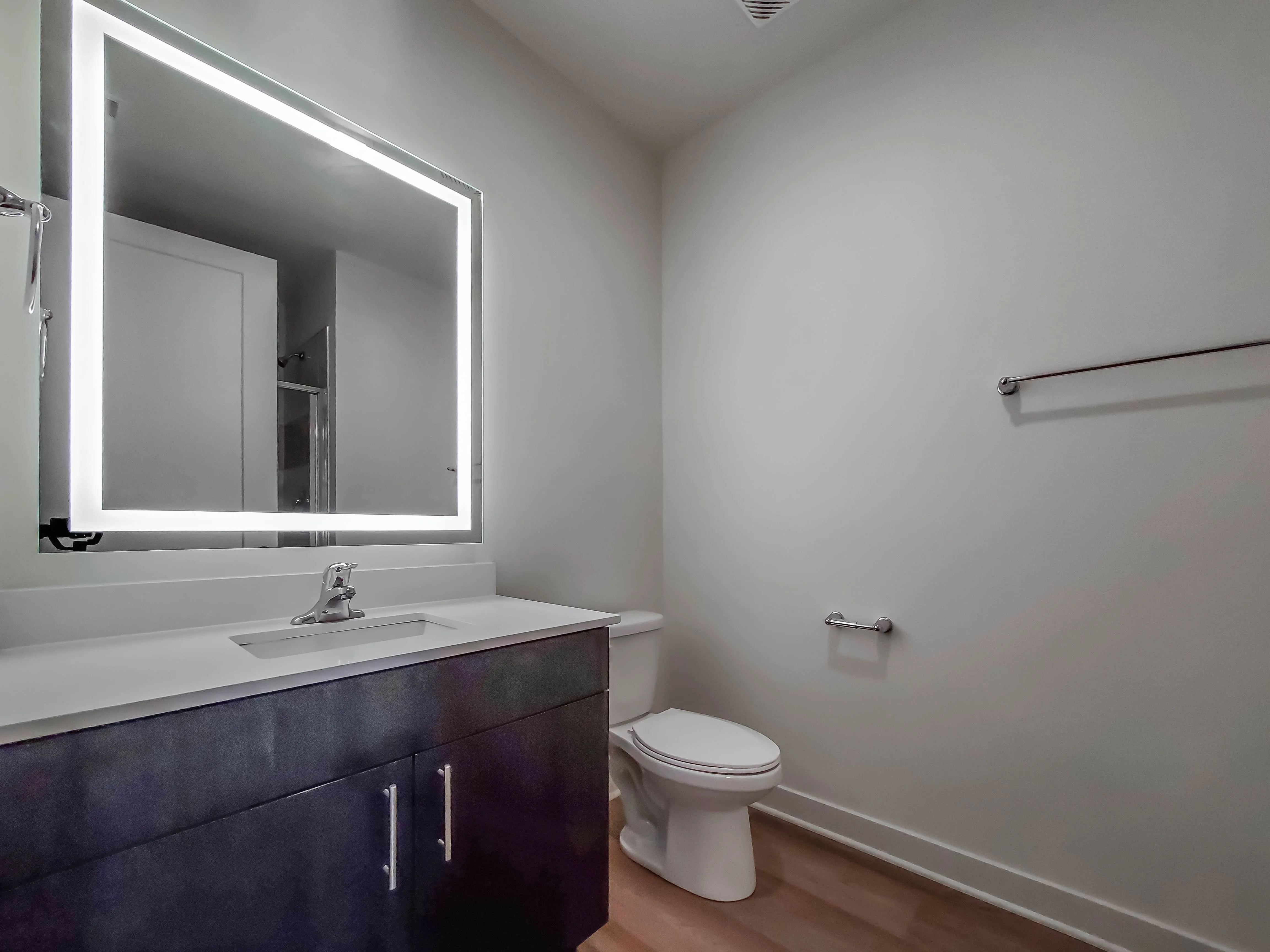 Wolcott Loft Apartments in East Village, Chicago