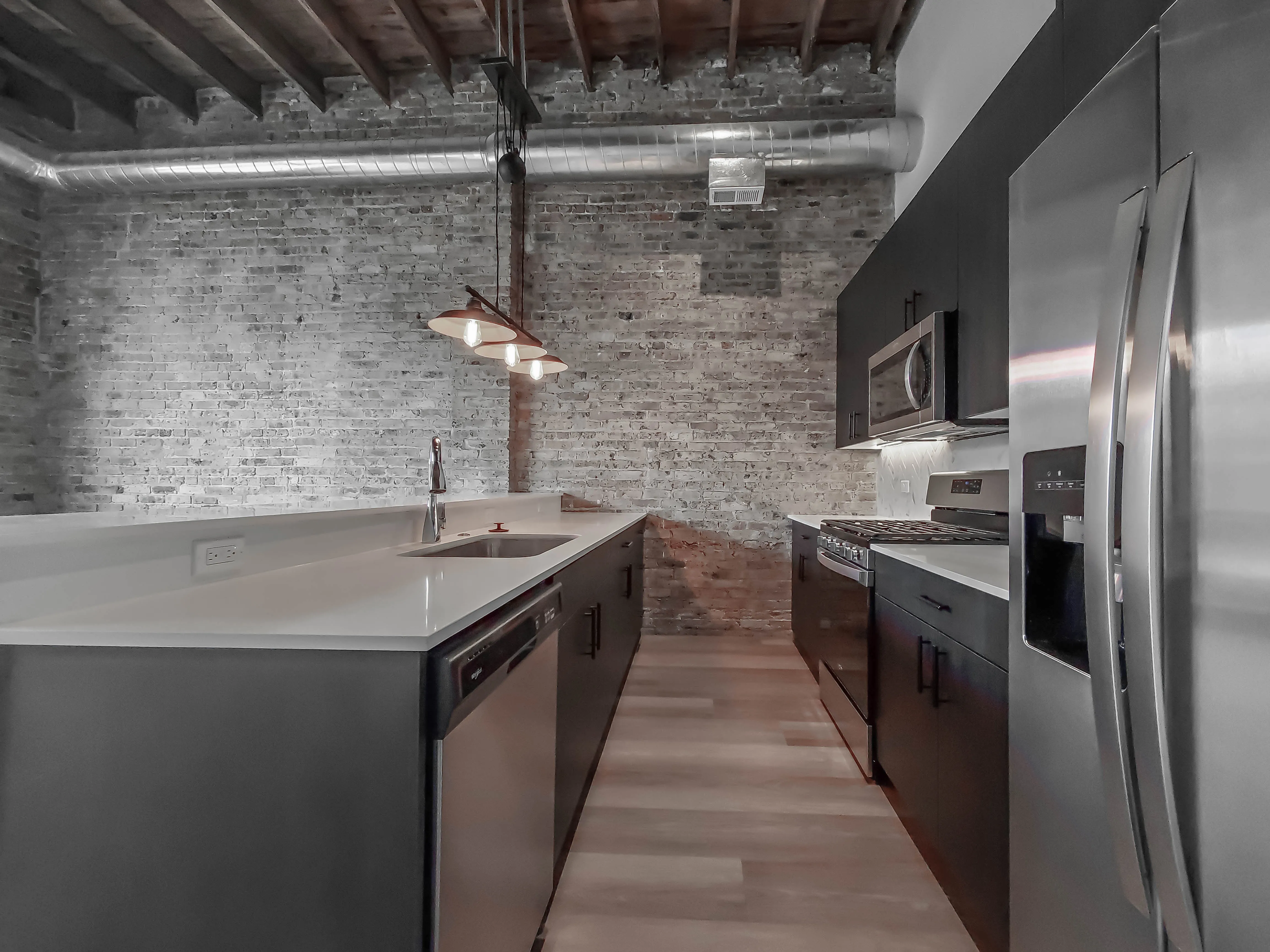 Wolcott Loft Apartments in East Village, Chicago