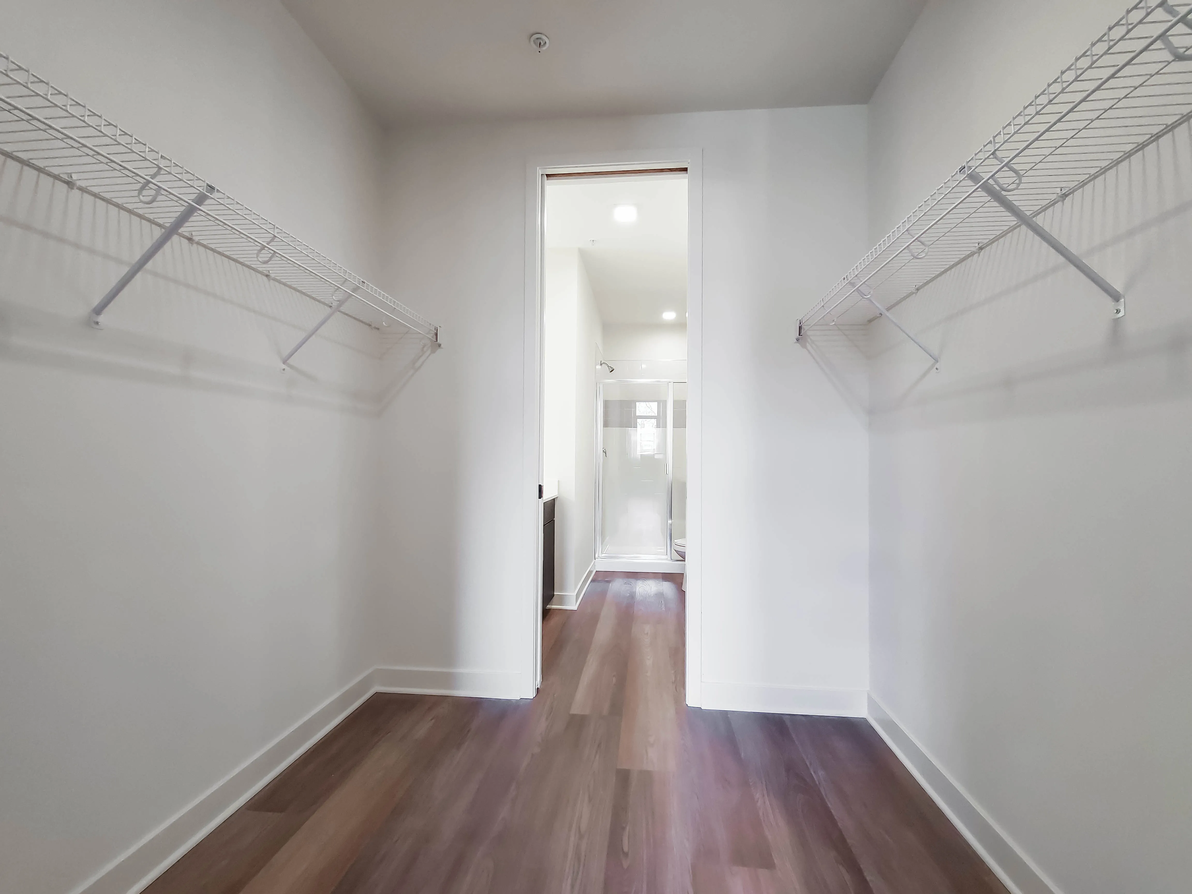 Wolcott Loft Apartments in East Village, Chicago