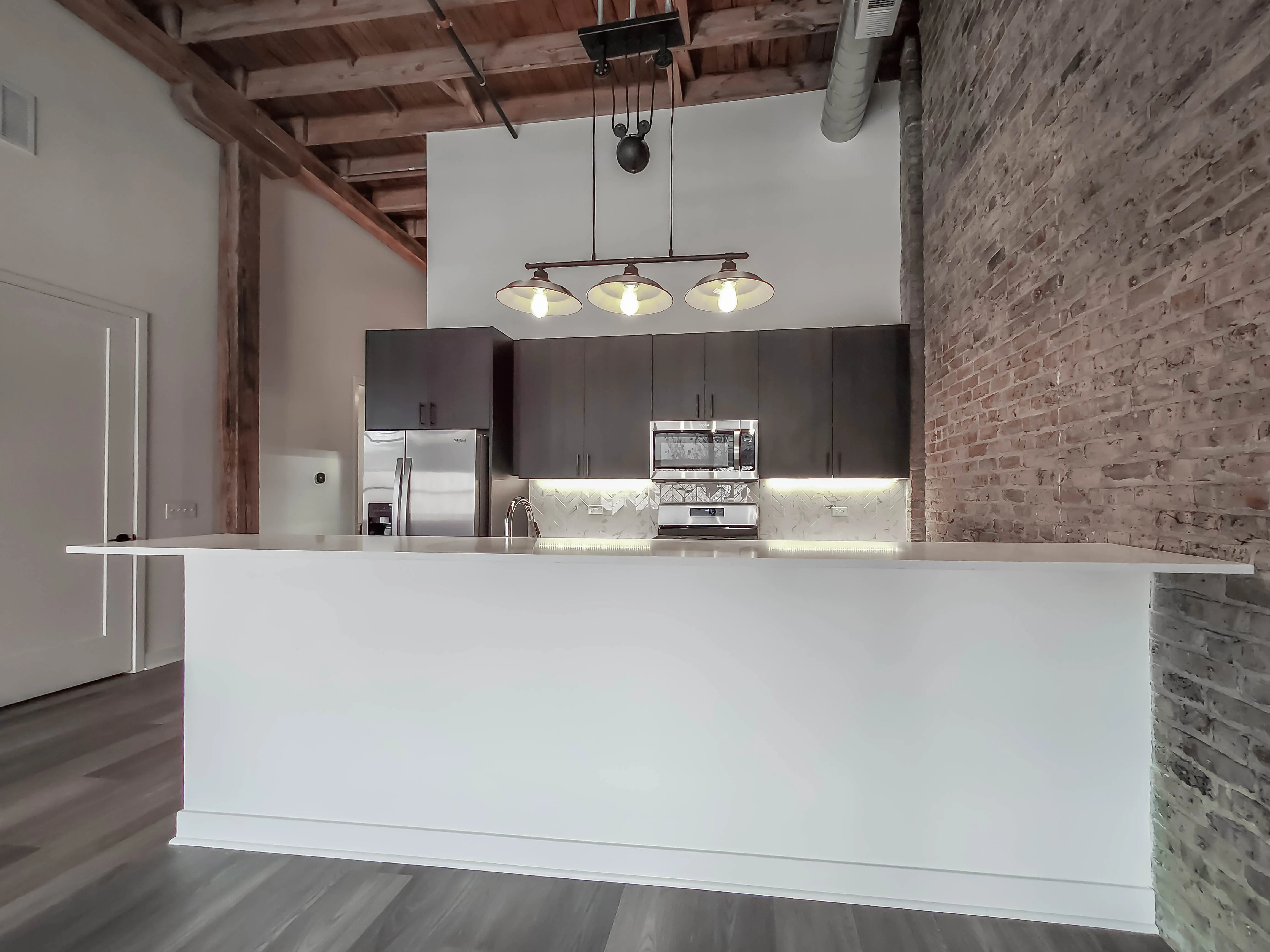 Wolcott Loft Apartments in East Village, Chicago