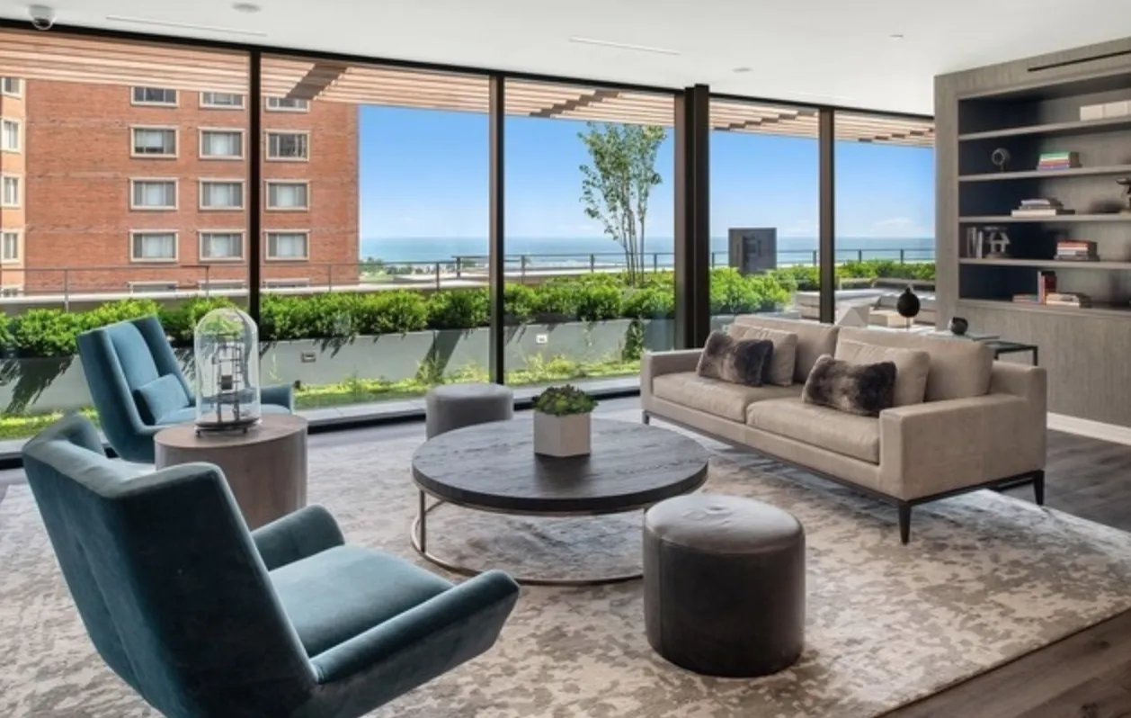 61 Banks Street Apartments