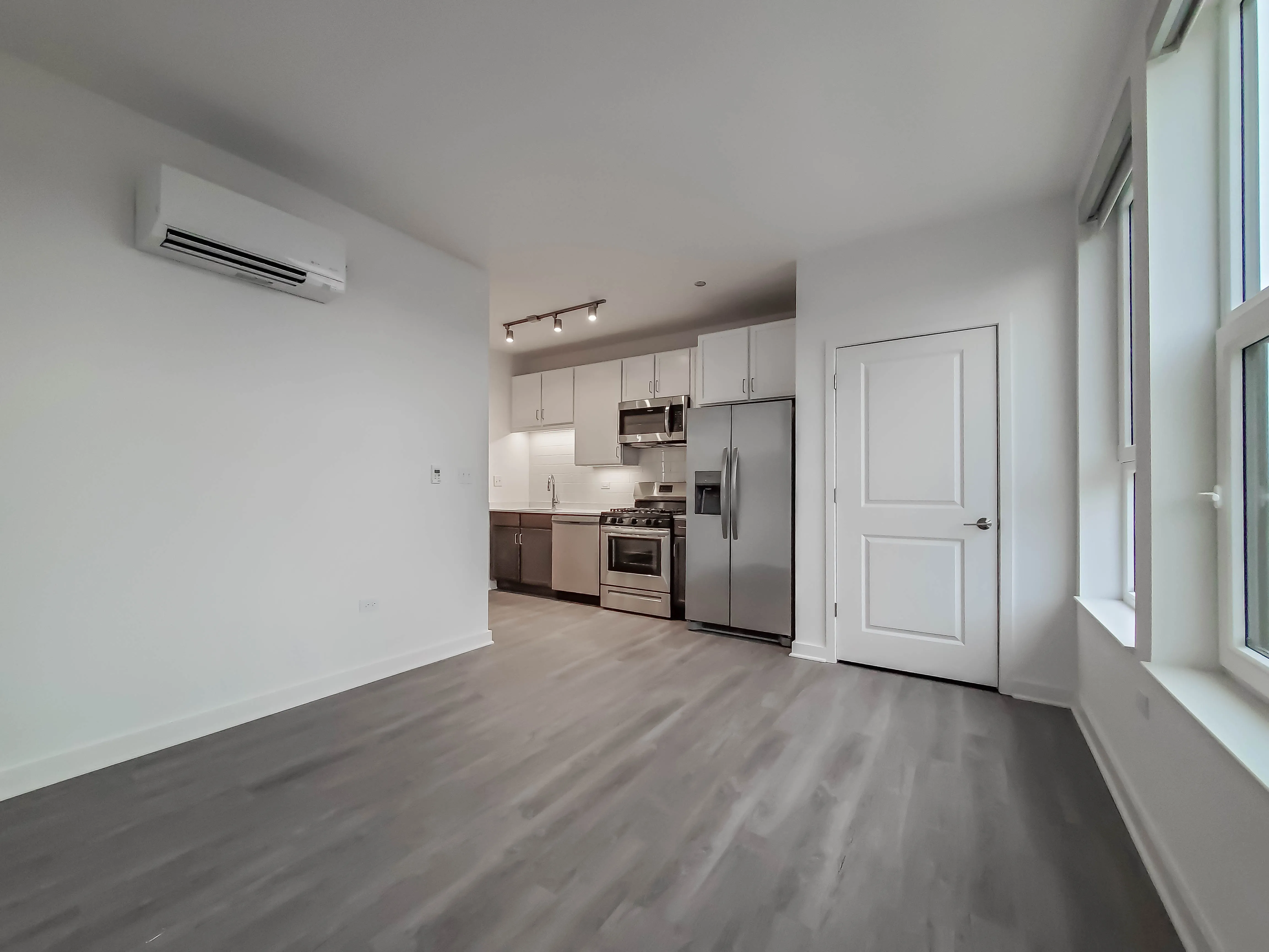 The Raven Apartments in Ravenswood Chicago