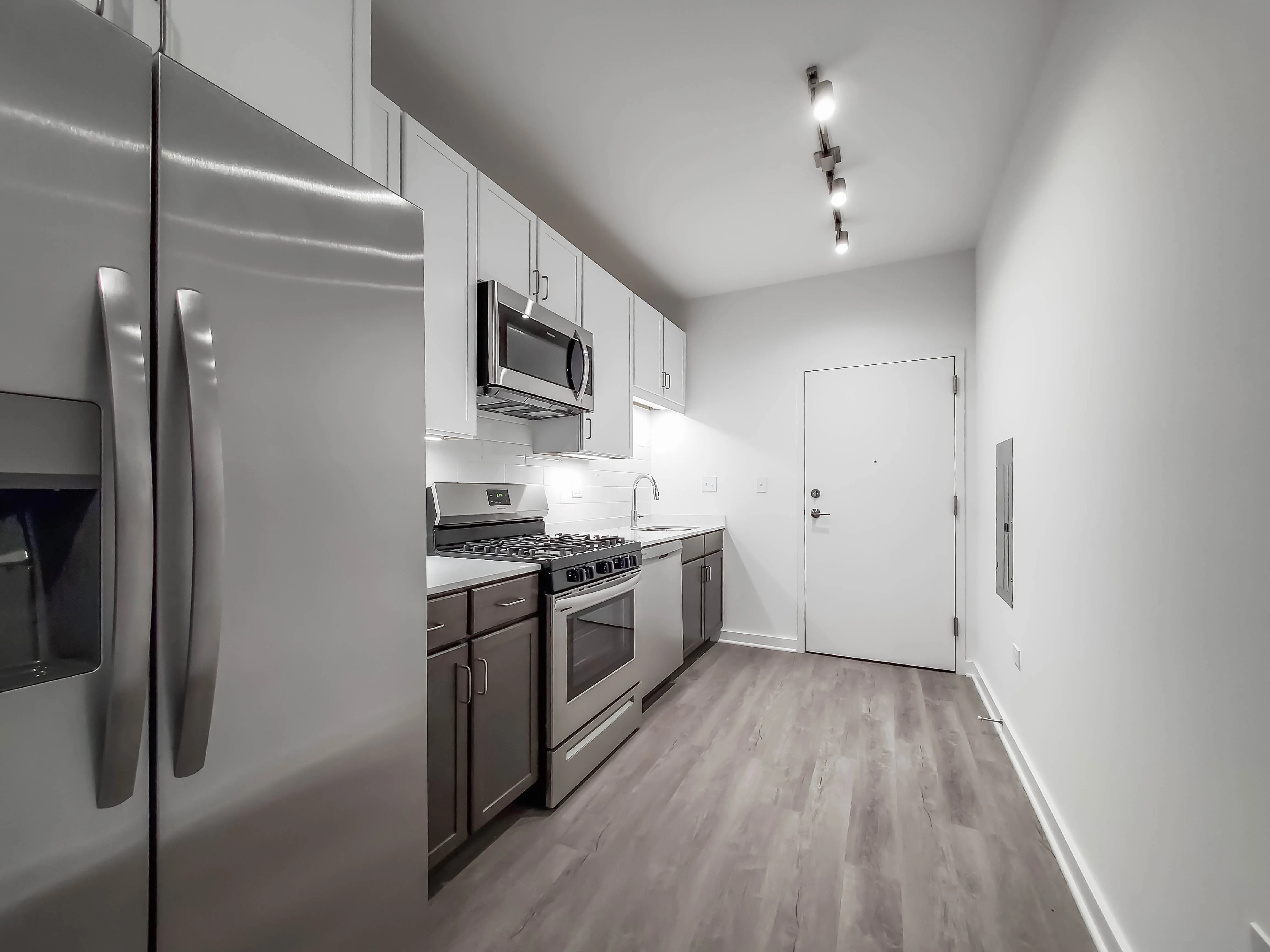 The Raven Apartments in Ravenswood Chicago