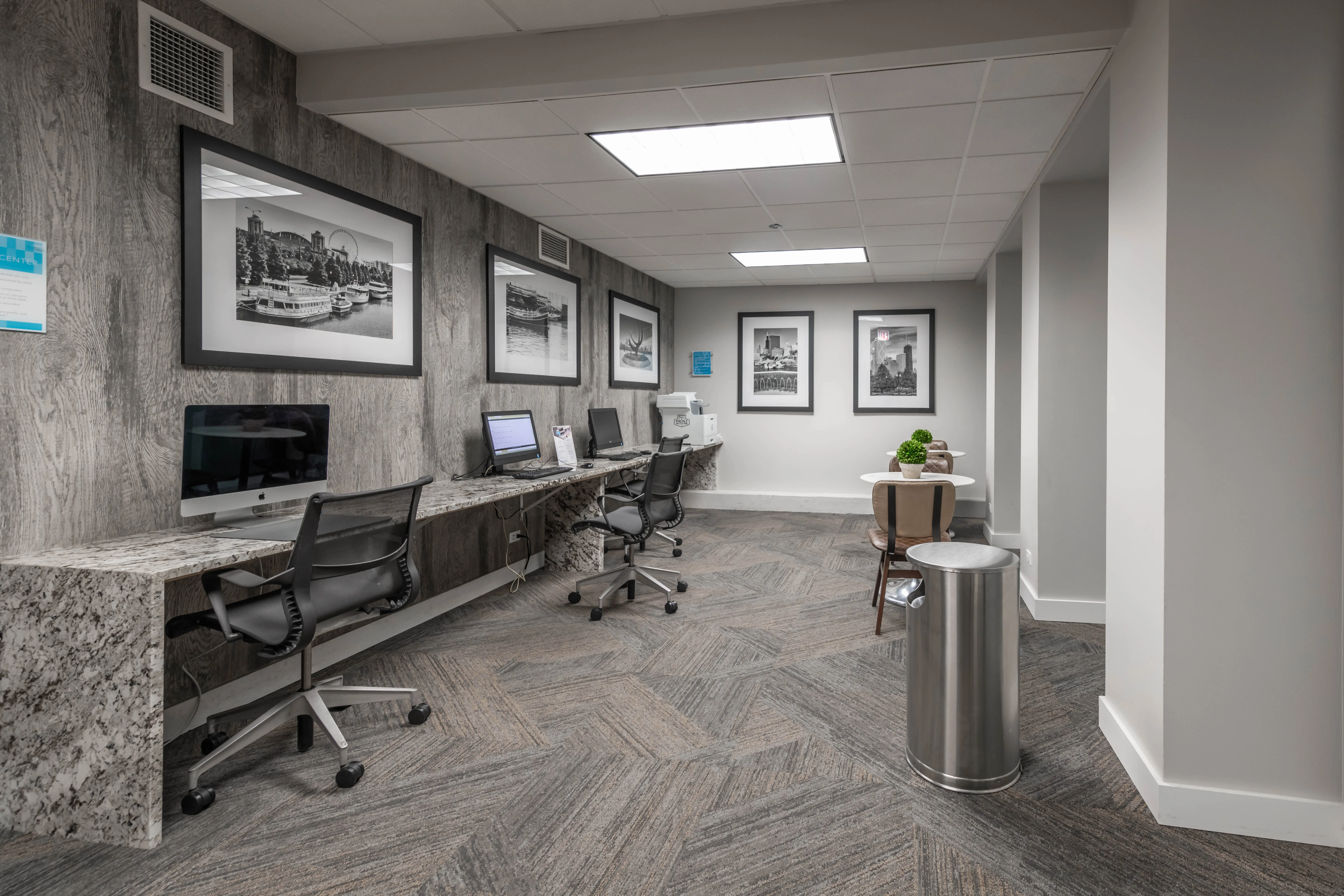 Business Center at Axis Apartments in Streeterville Chicago