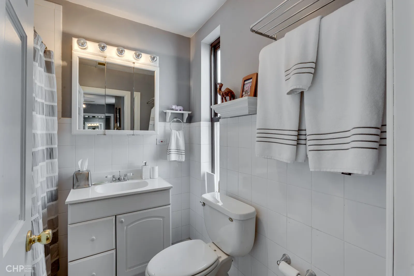 2021 W MCLEAN AVE 60647-2021 W McLean Ave-Chicago-IL