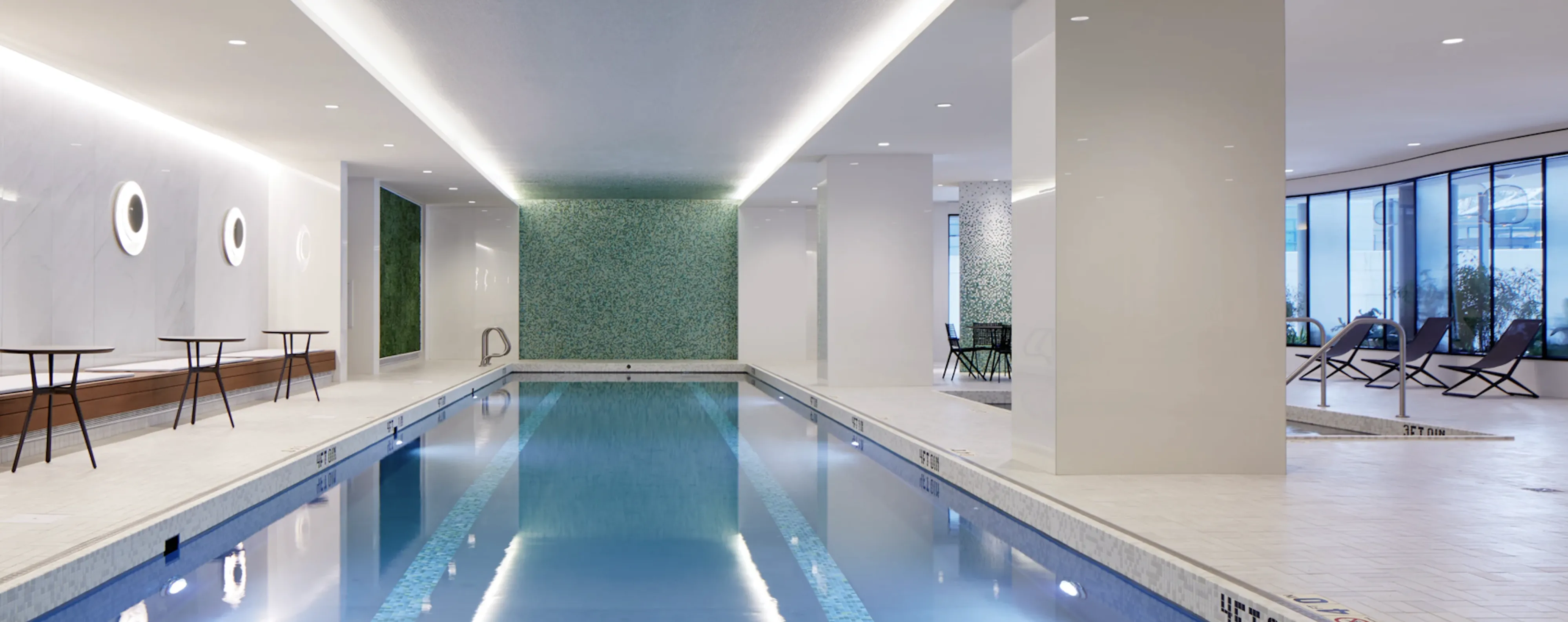 Cascade Apartments in Lakeshore East Chicago pool