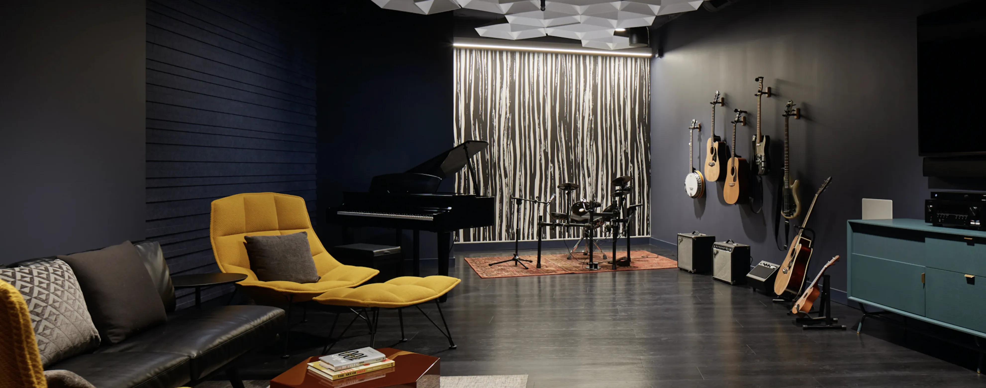 Cascade Apartments in Lakeshore East Chicago space