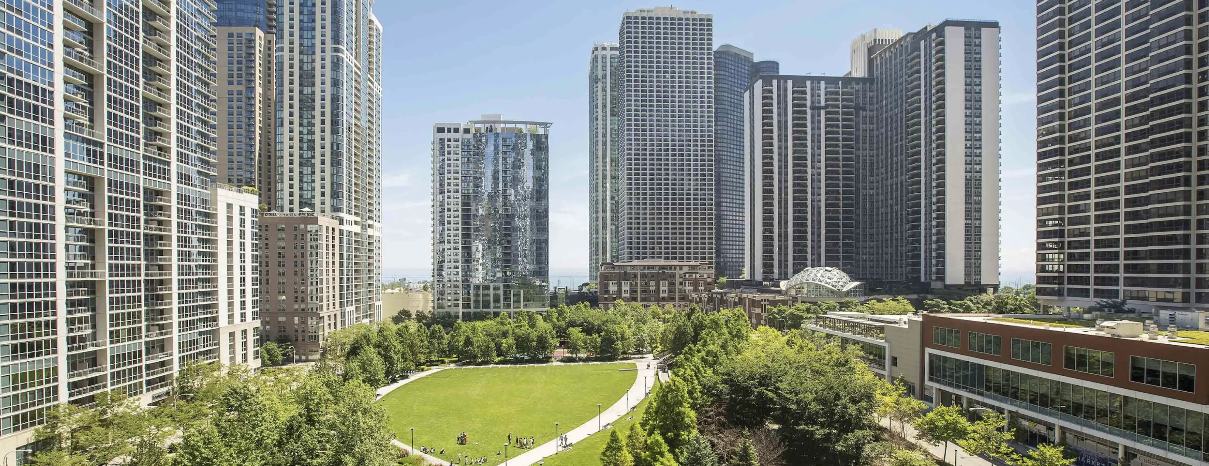 Cascade Apartments in Lakeshore East Chicago grant park