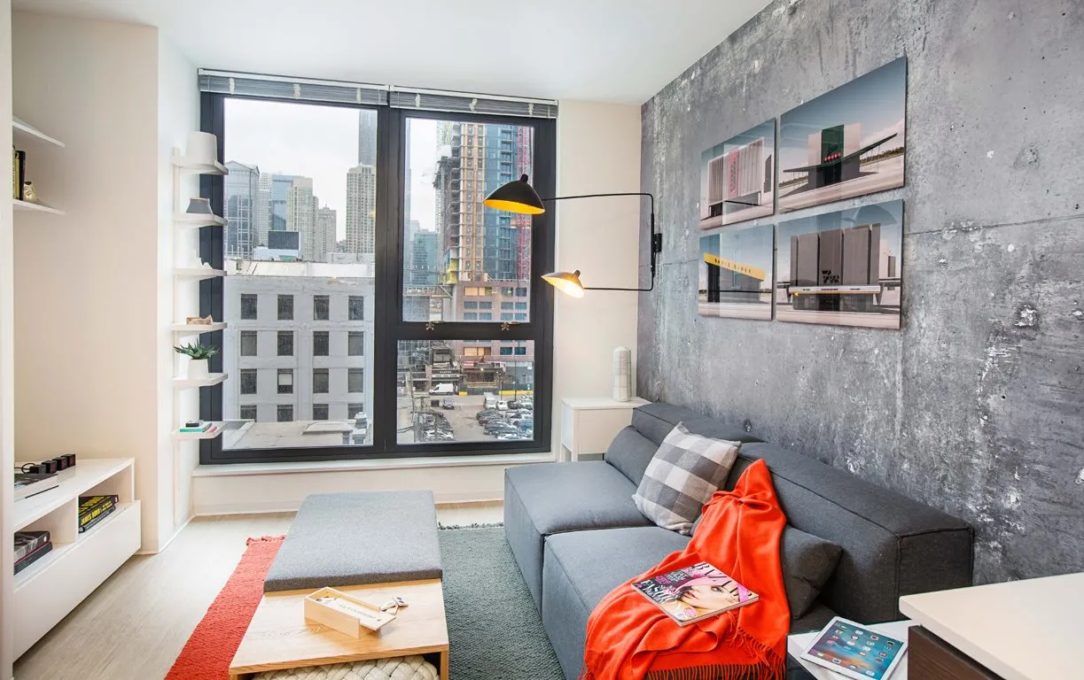 Exhibit on Superior Apartments in River North Chicago roof deck