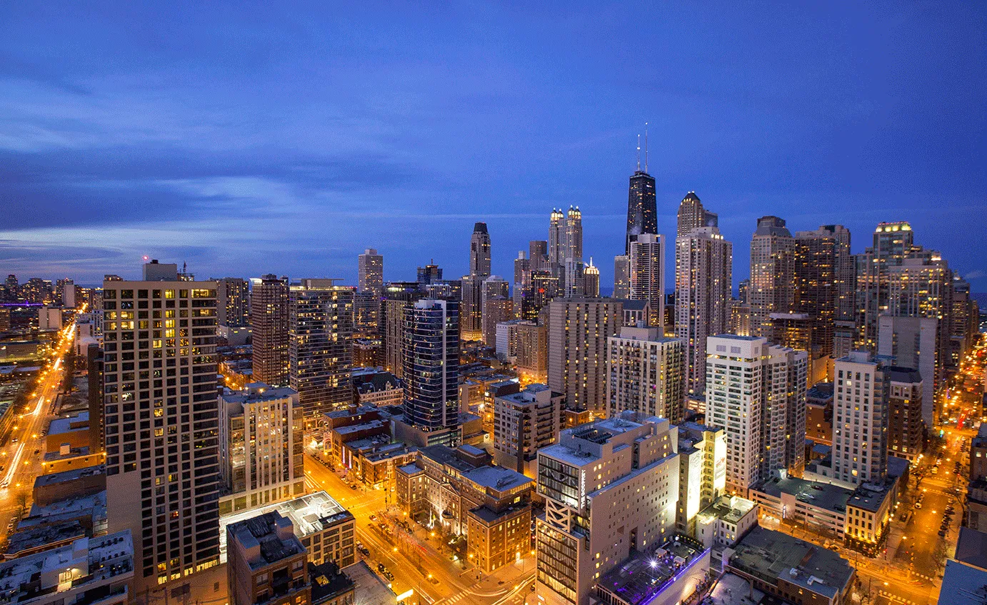 Gallery on Wells Apartments in River North Chicago north view dusk