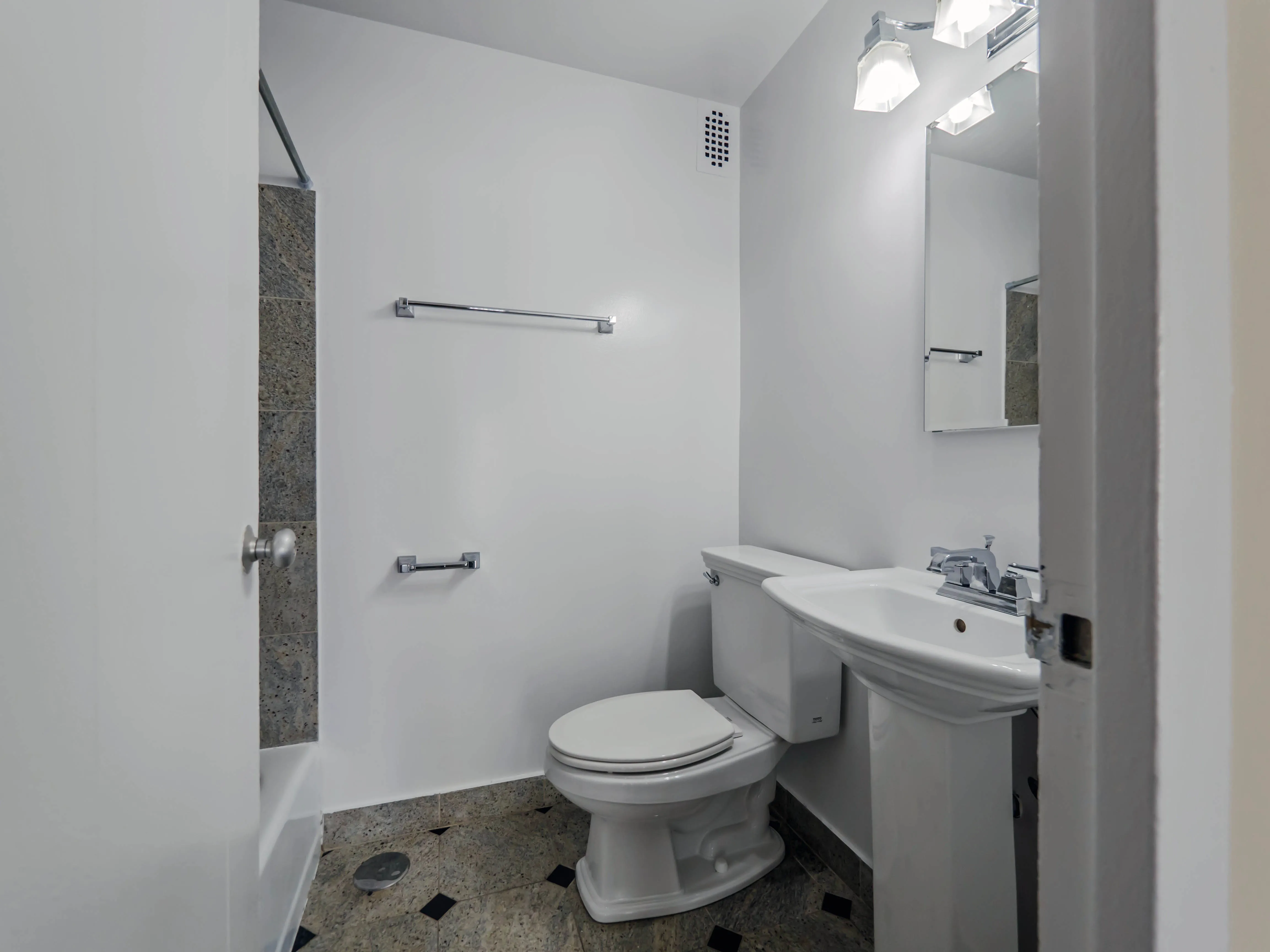 The Van der Rohe Apartments