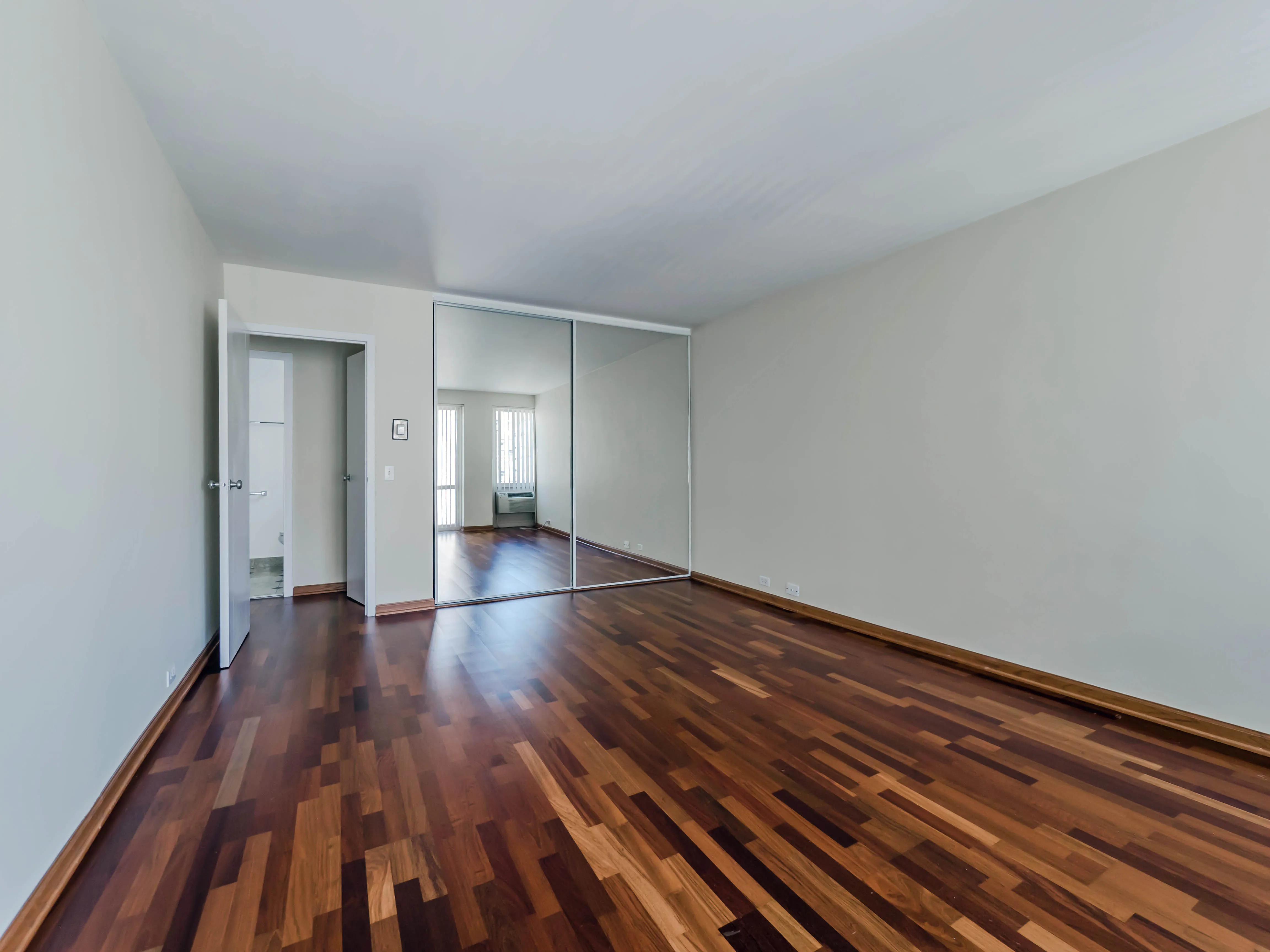 The Van der Rohe Apartments