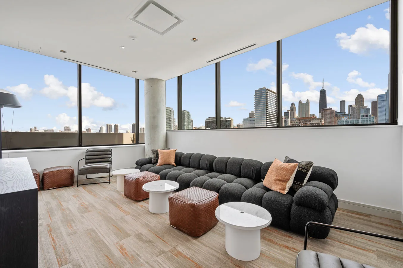 808 N CLEVELAND AVE 60610-The 808 Cleveland