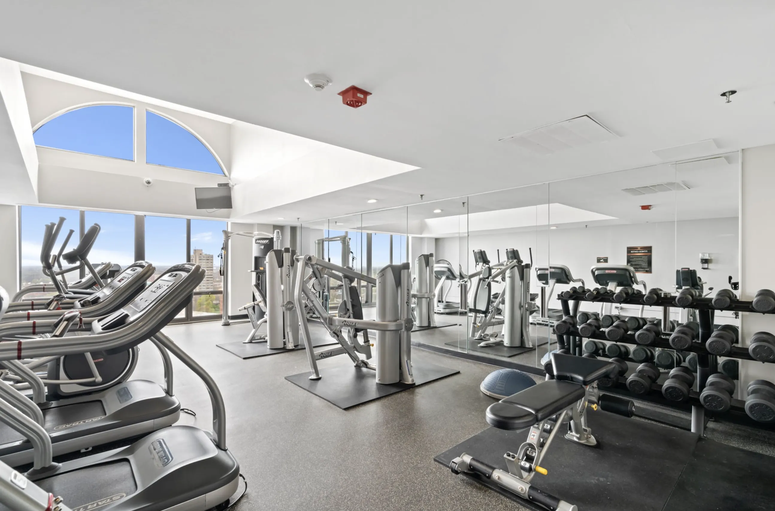 100 Forest Place Apartments in Oak Park, IL