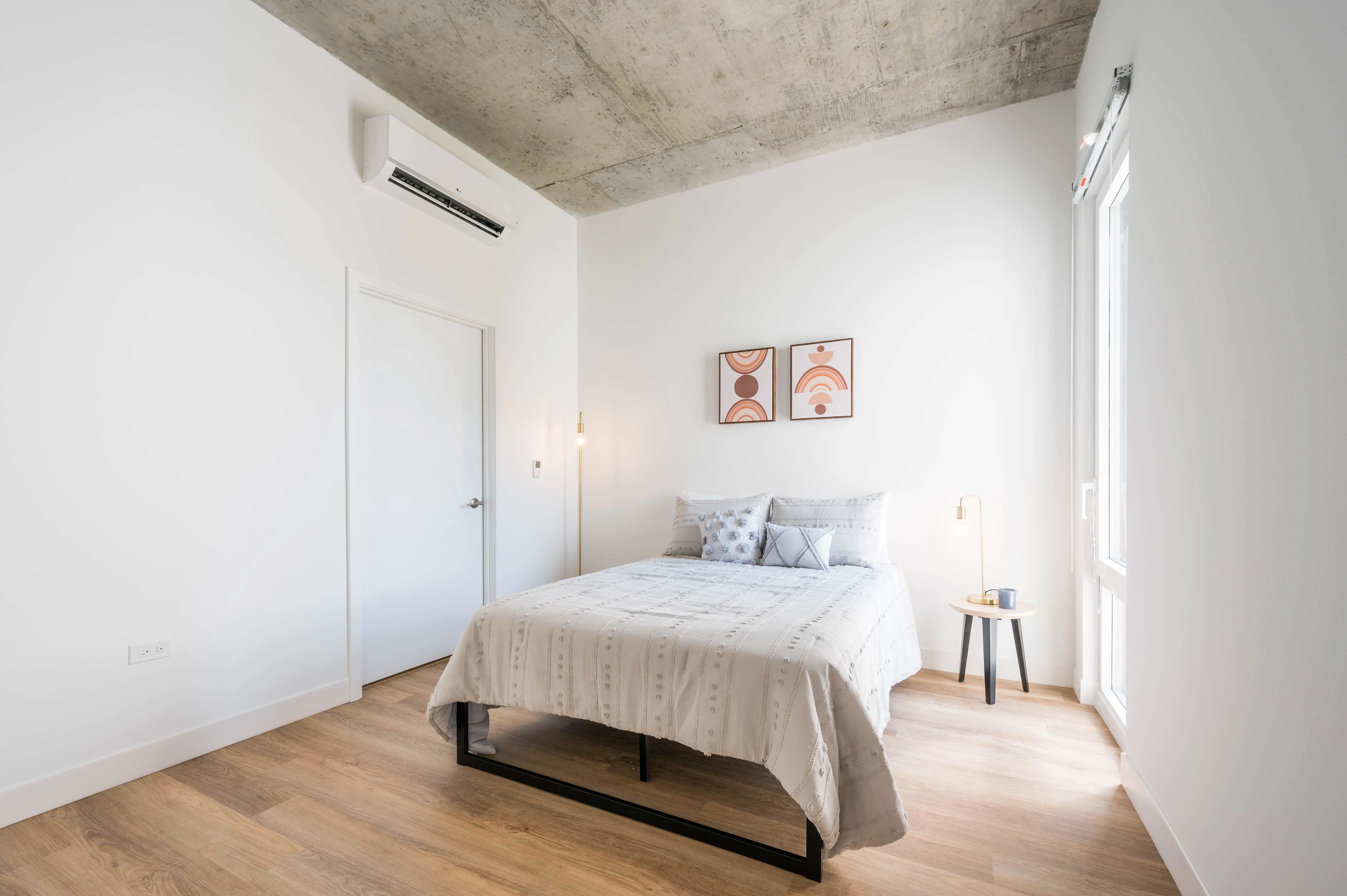 The Post Chicago Apartments