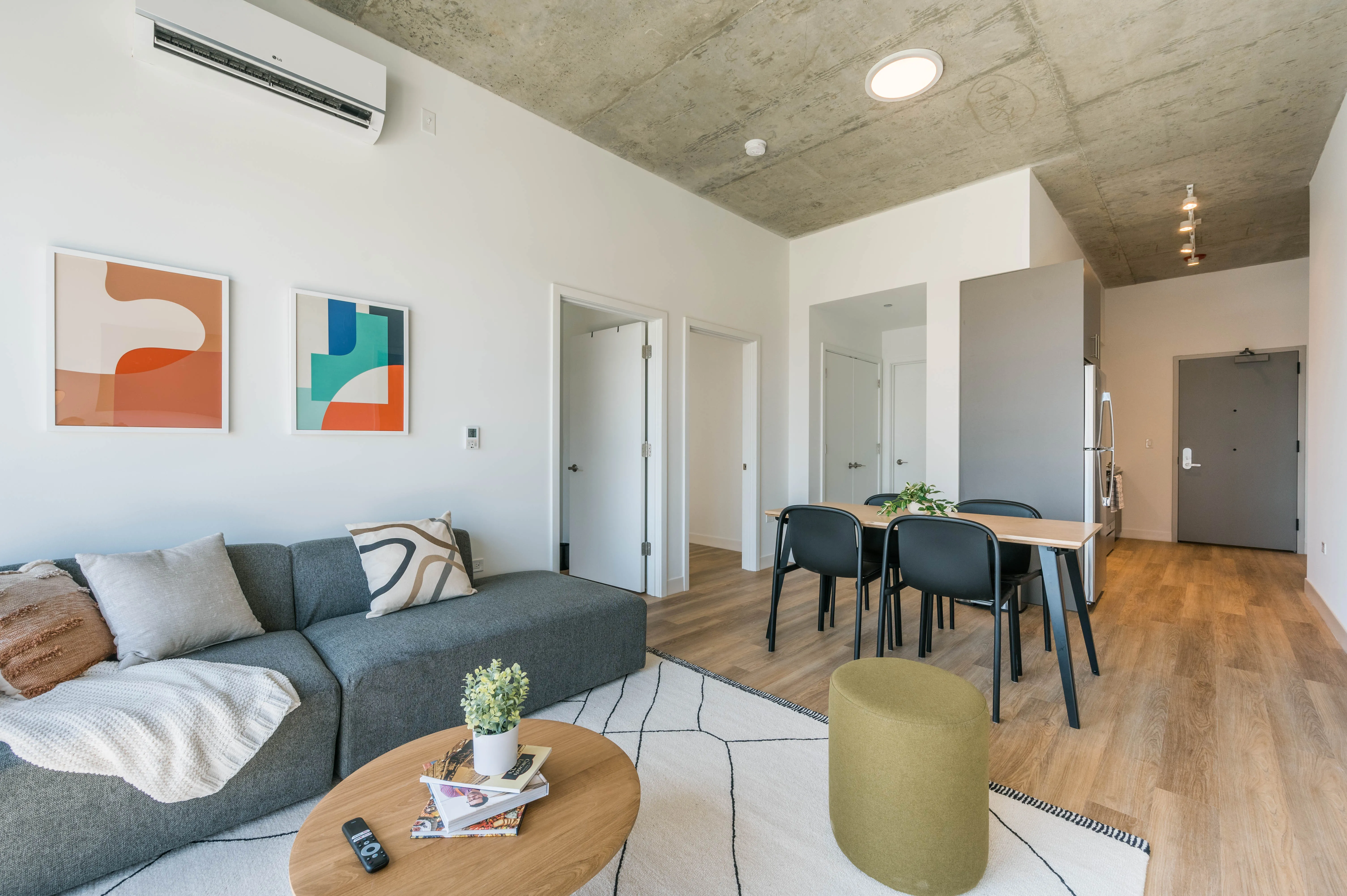 The Post Chicago Apartments