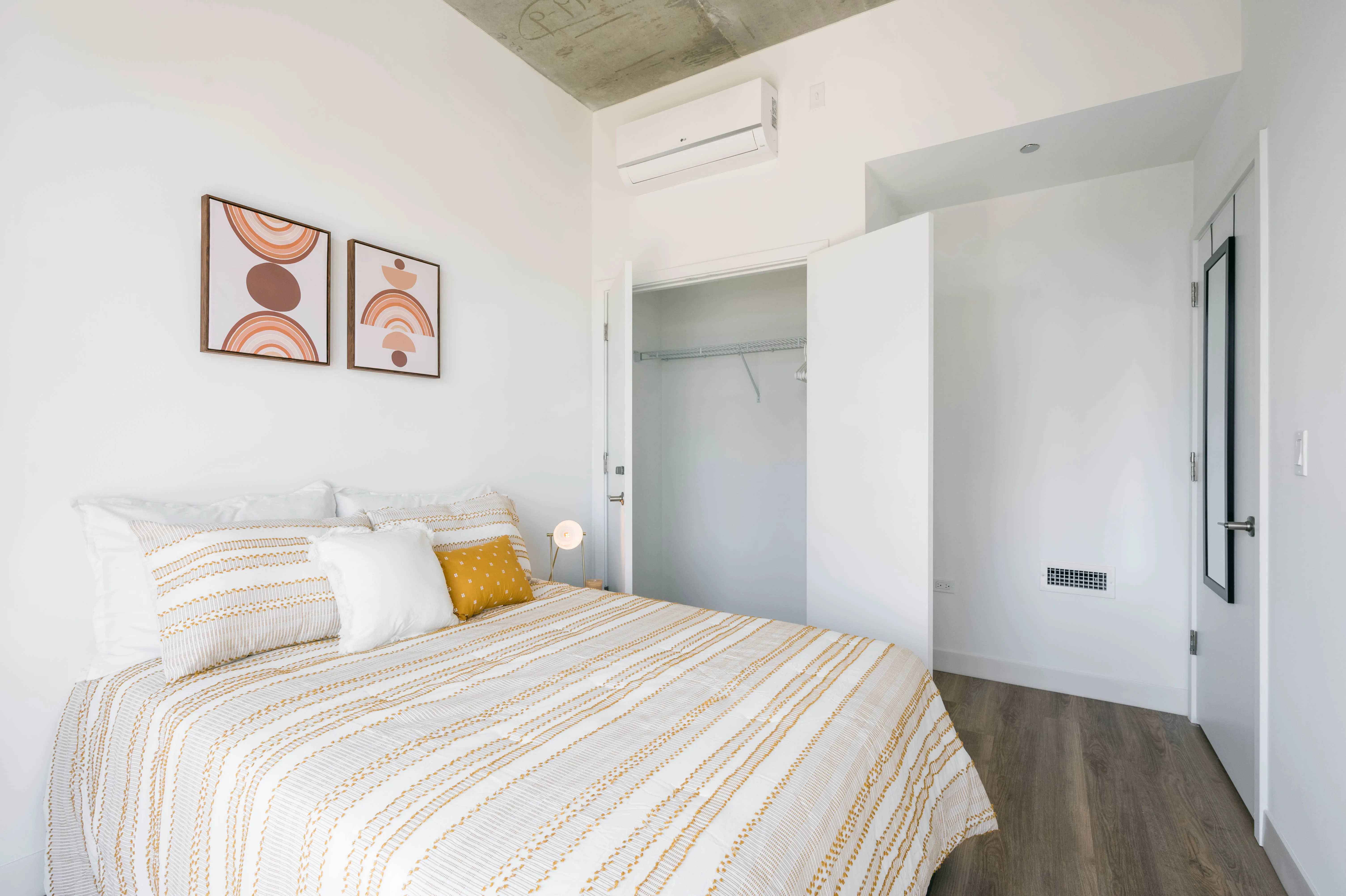 The Post Chicago Apartments