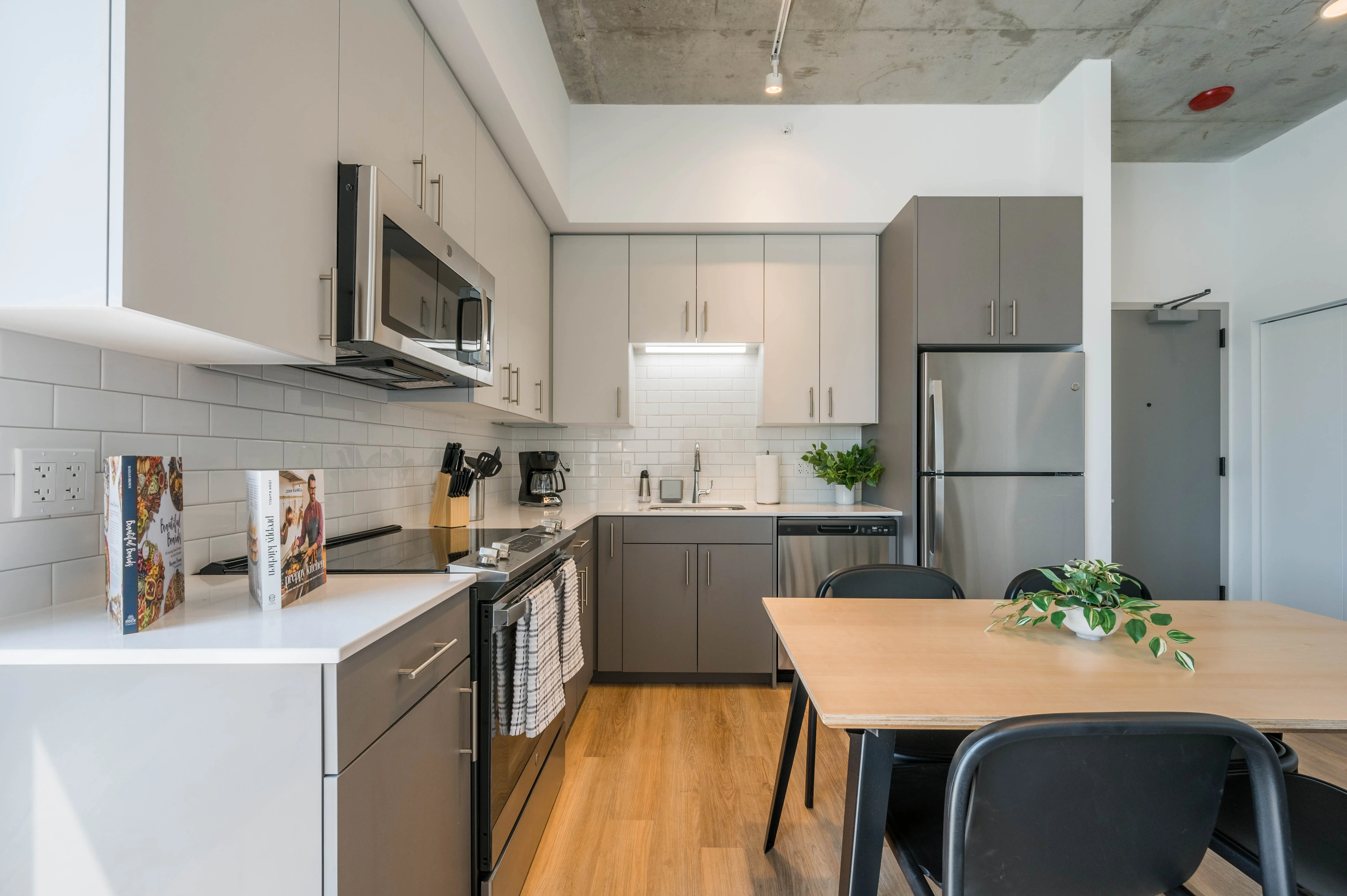 The Post Chicago Apartments