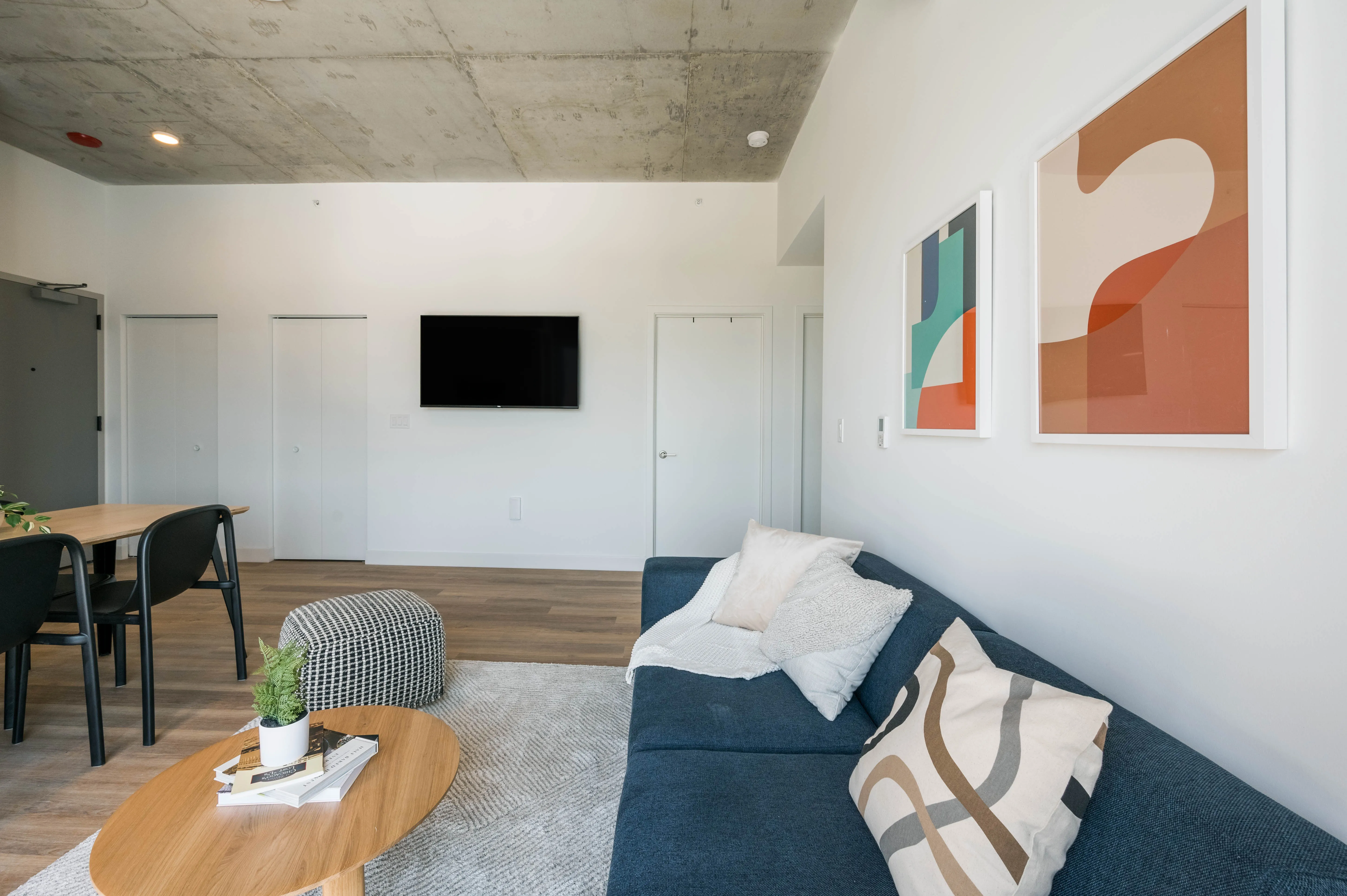 The Post Chicago Apartments