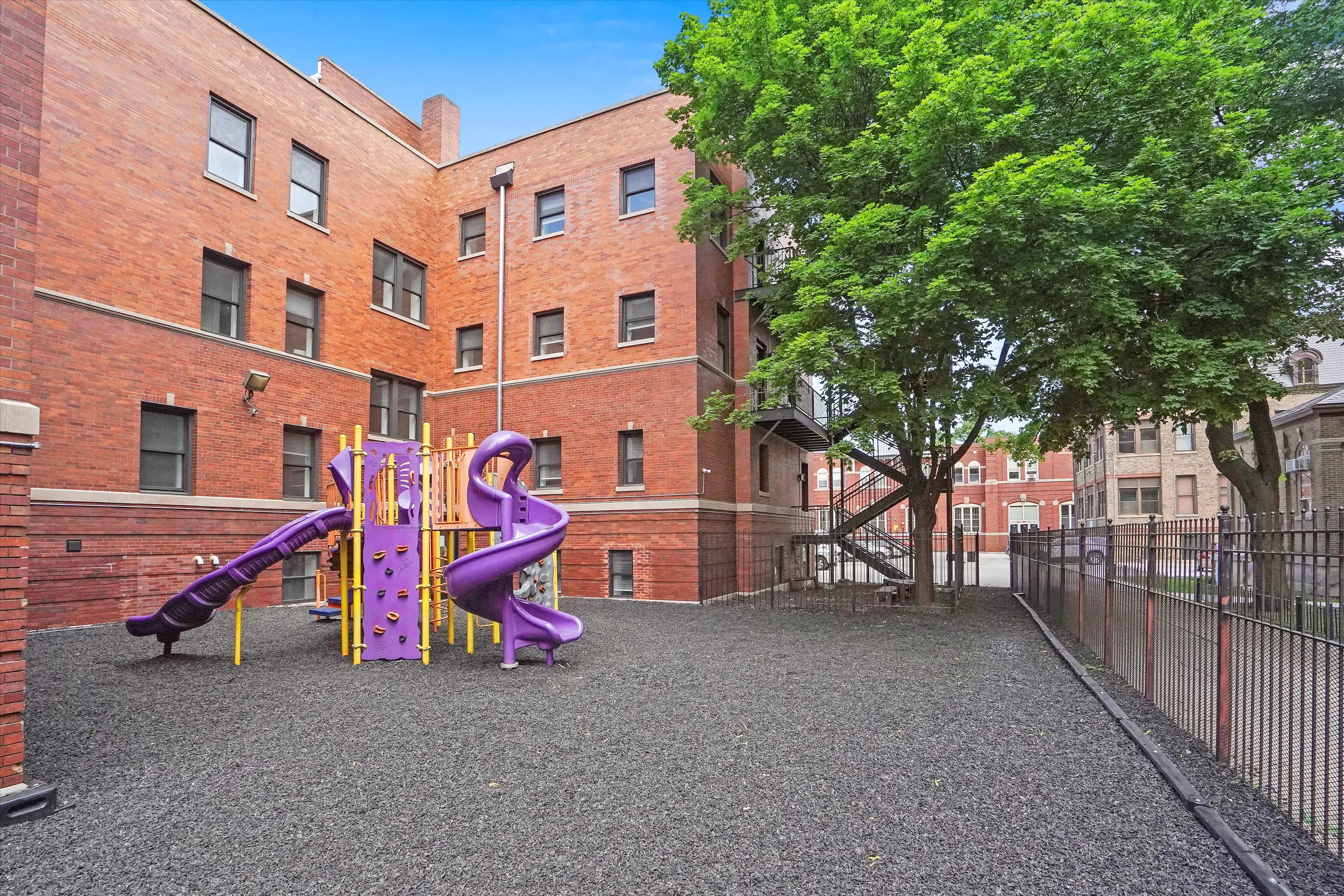 2219 N HAMTON AVE 60647-The Hedwig-Chicago-IL