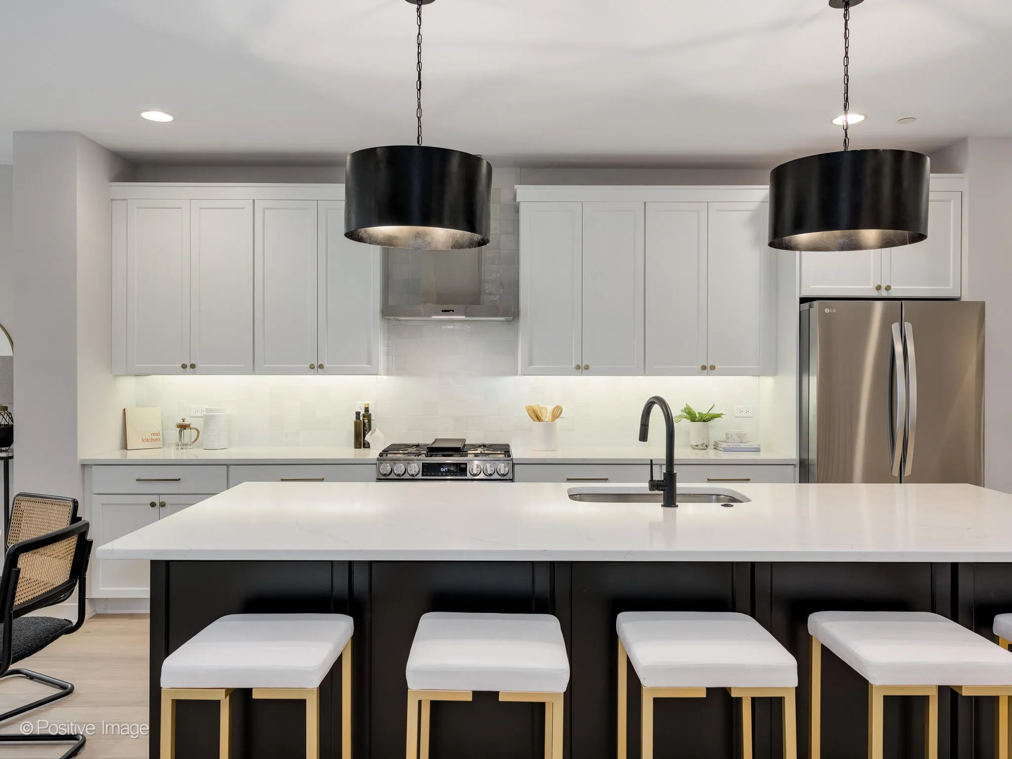 1631 N Lawndale Front Elevation